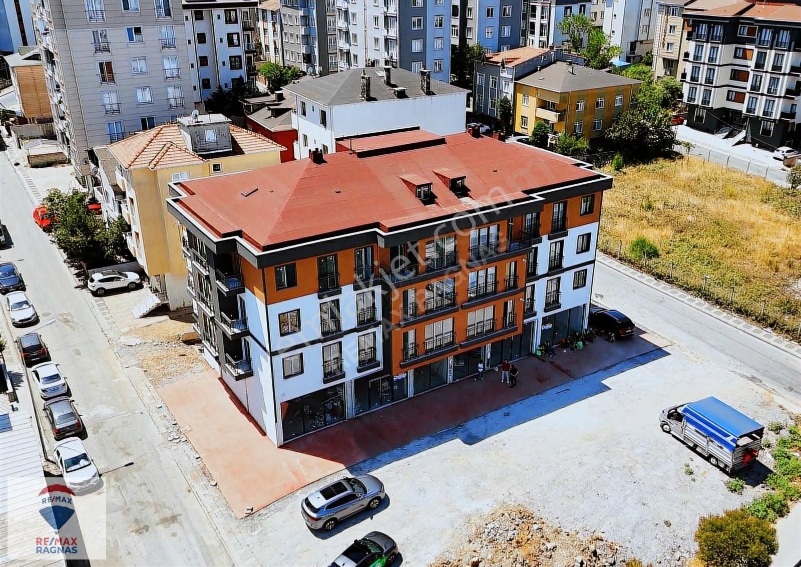 Barajyolu Üzerinde Yeni Binada 300m2+300m2 Depolu Dükkan Mağaza