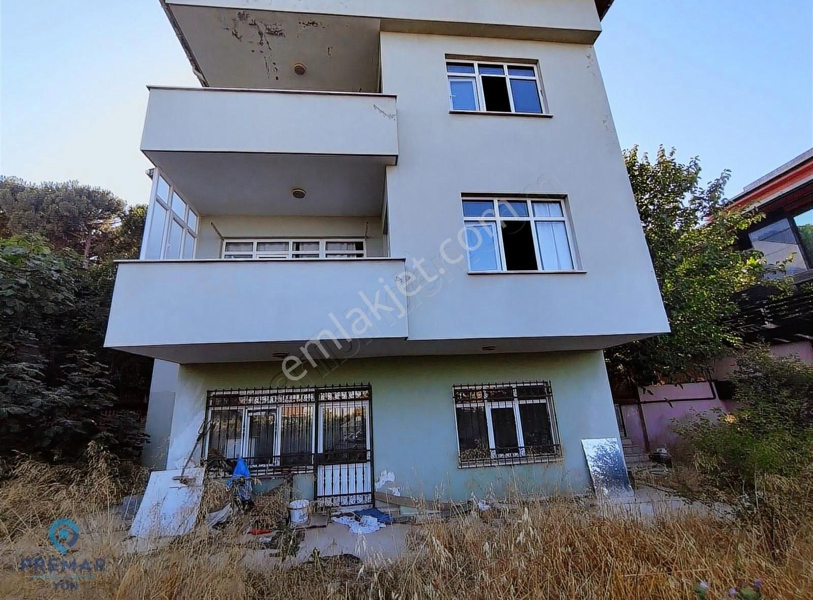 Dragos Da Kısmi Deniz Manzaralı Satılık Villa
