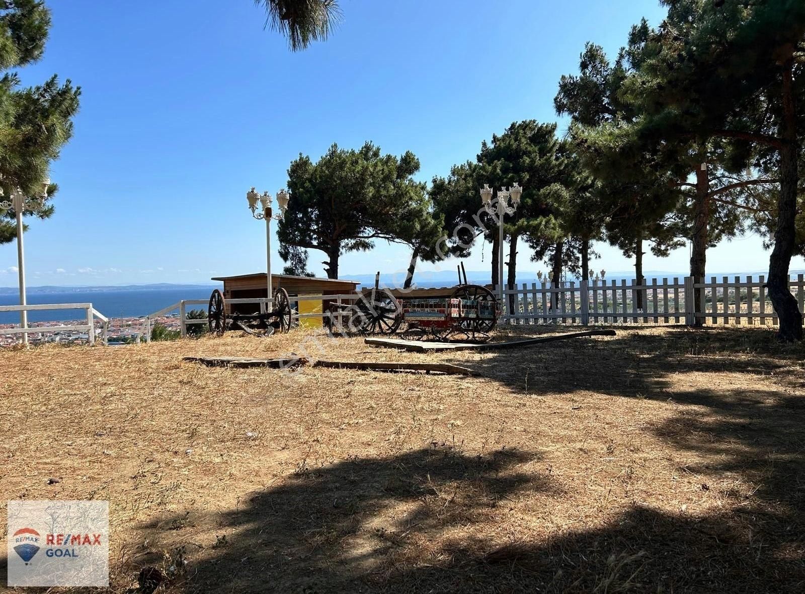 Harika Manzaralı, Turizm İmarlı Satılık 2062m2 Arsa - Görsel 3