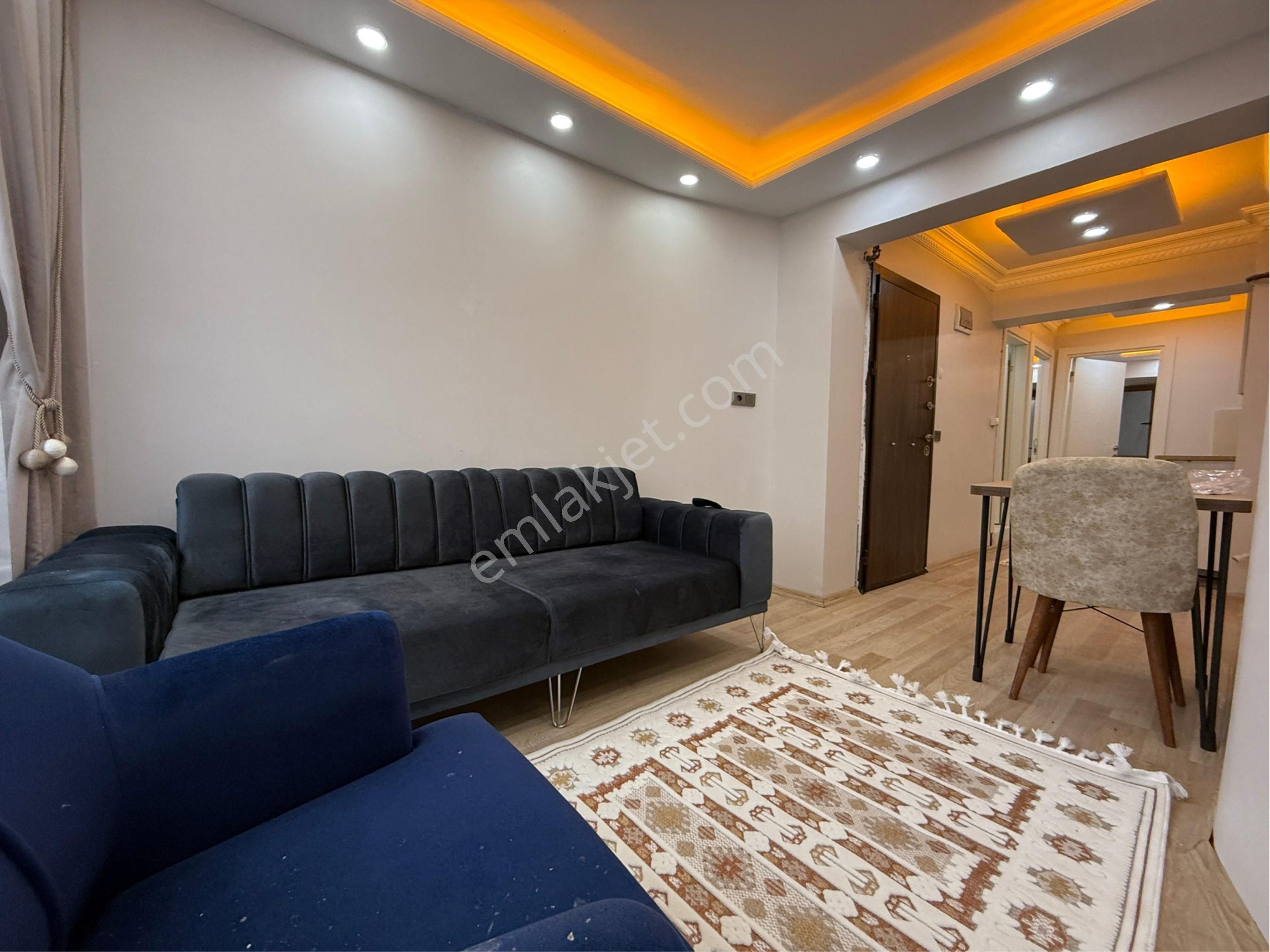 Cadde Arkası Full Eşyalı Lüks 2+1 Daire+hemen Taşın