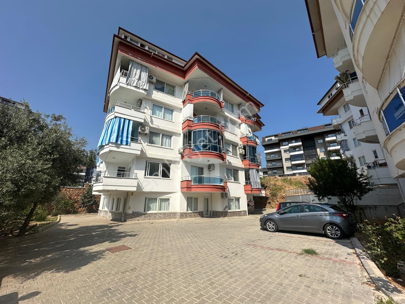 Alanya Oba'da Satılık 2+1 Amerikan Mutfak Geniş Daire
