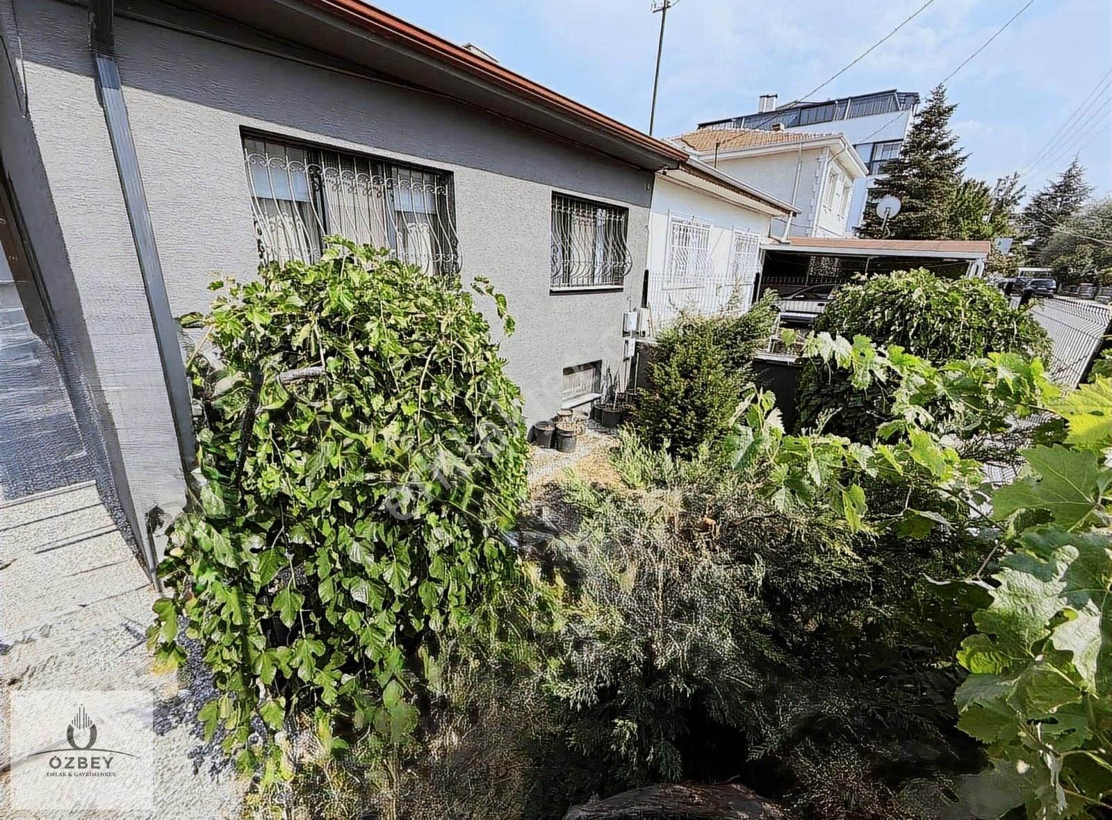 Özbey'den Osmangazi Mh Geniş Bahçeli Bakımlı Müstakil Ev - Görsel 5