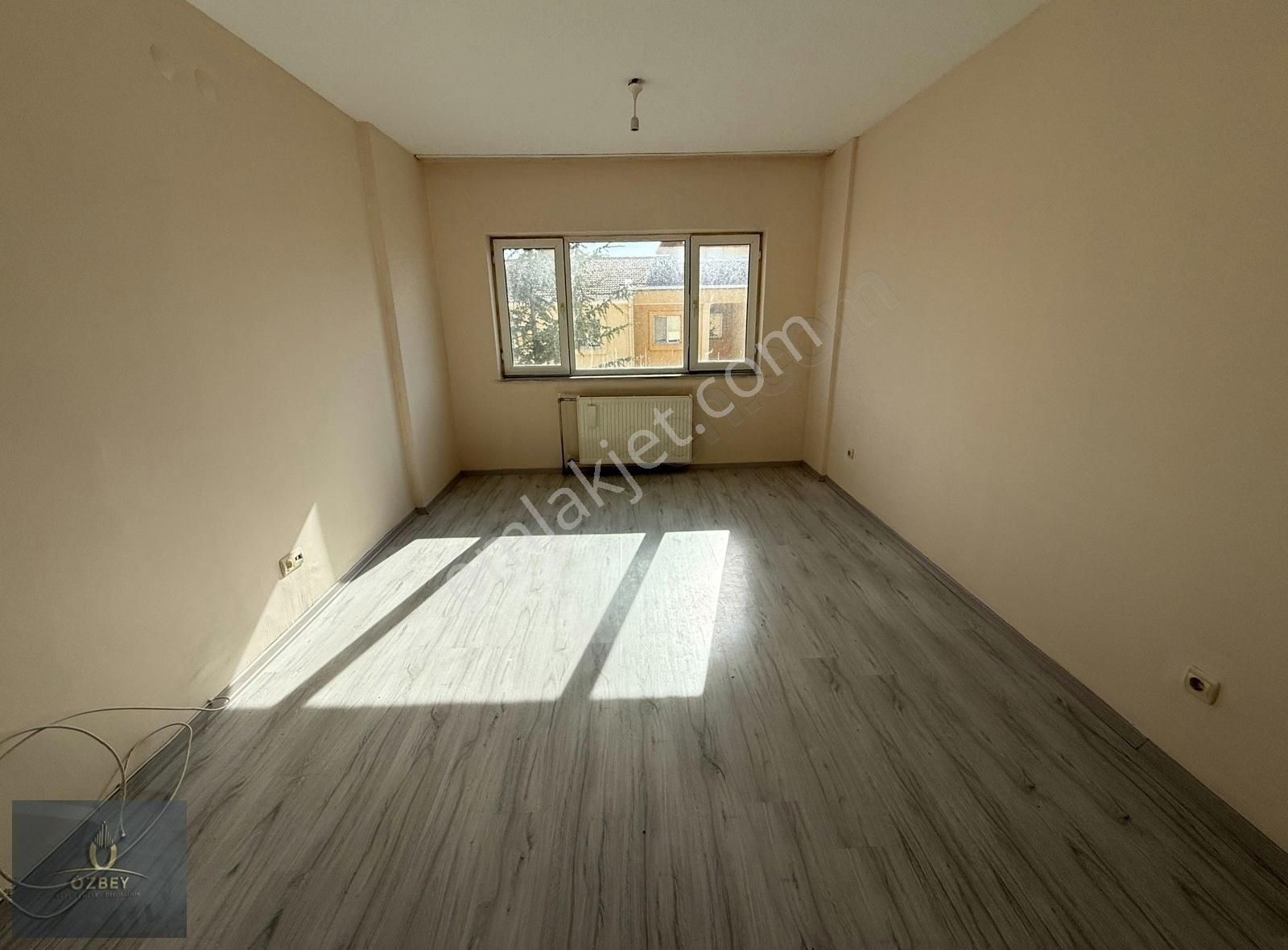 Özbey Emlaktan Ihlamurkent Mh. Site İçi Satılık 2+1 Daire