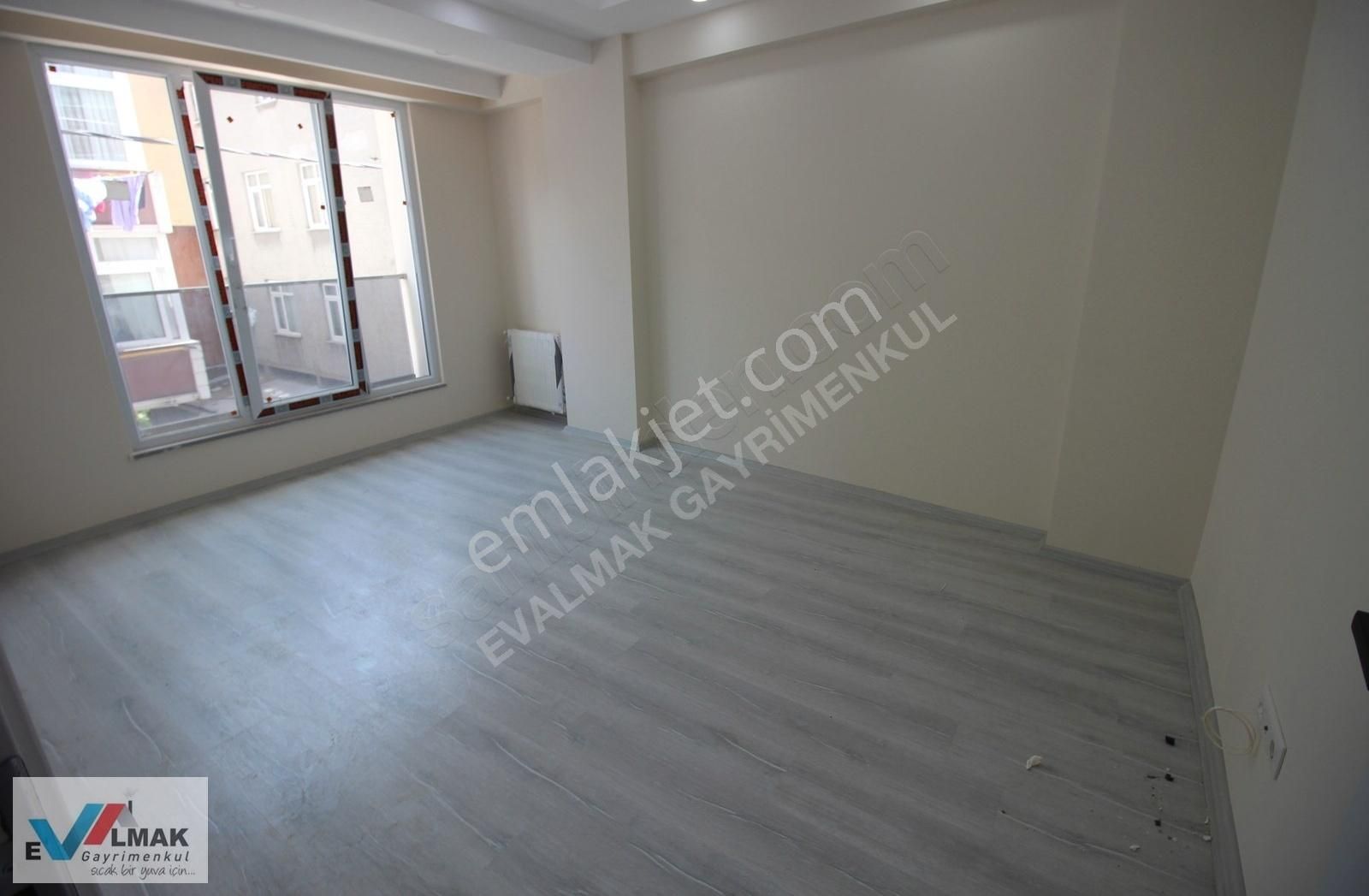 Evalmak Gayrimenkul'den Söğütlüçeşme Mah.de Satılık 2+1 Arakat