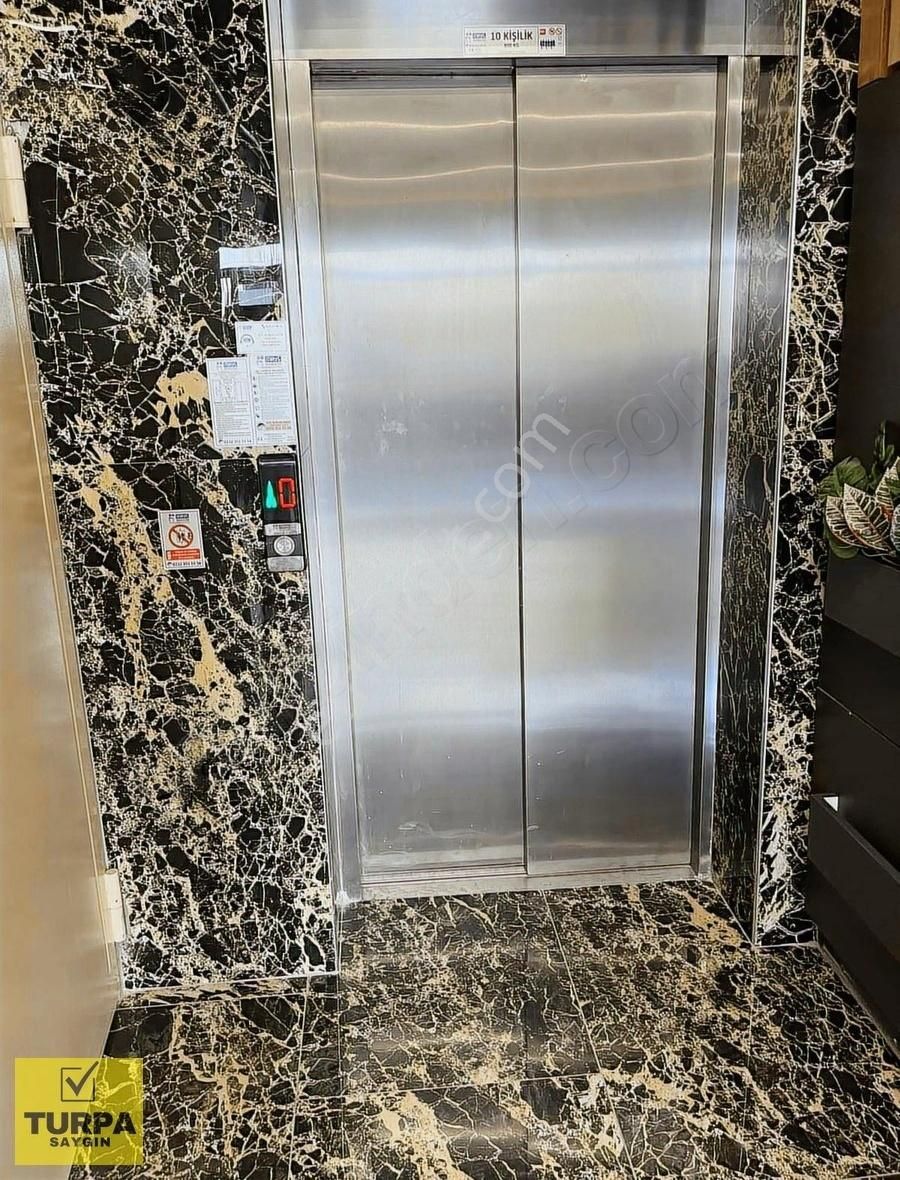 Deniz Manzaralı Cadde Üstü Daire - Görsel 15