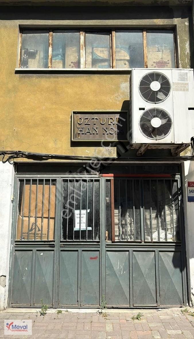 Bayrampaşada Merkezi Konumda 150 M² Kiralık Ferah Dükkan 2. Kat