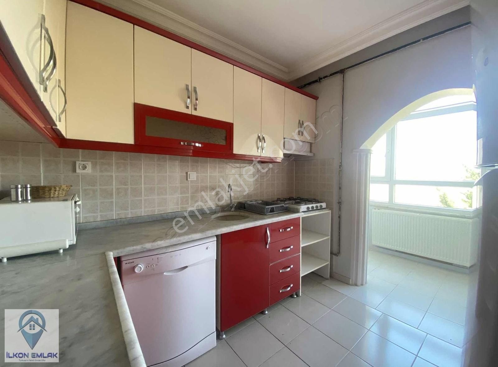 Turkuazda Eşyalı Yapılı 2+1