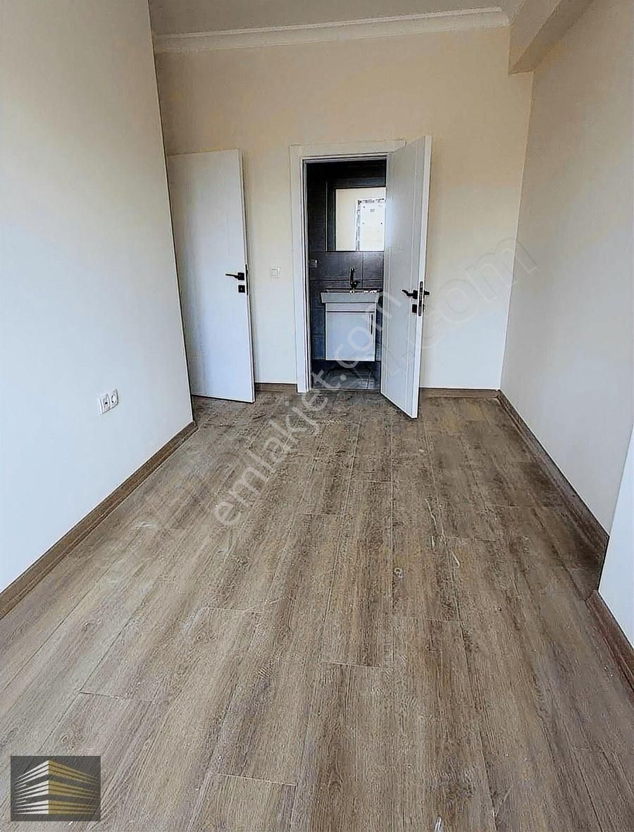 Denizköşklerde Full Deniz Manzaralı Yenibinada Kiralık Daire