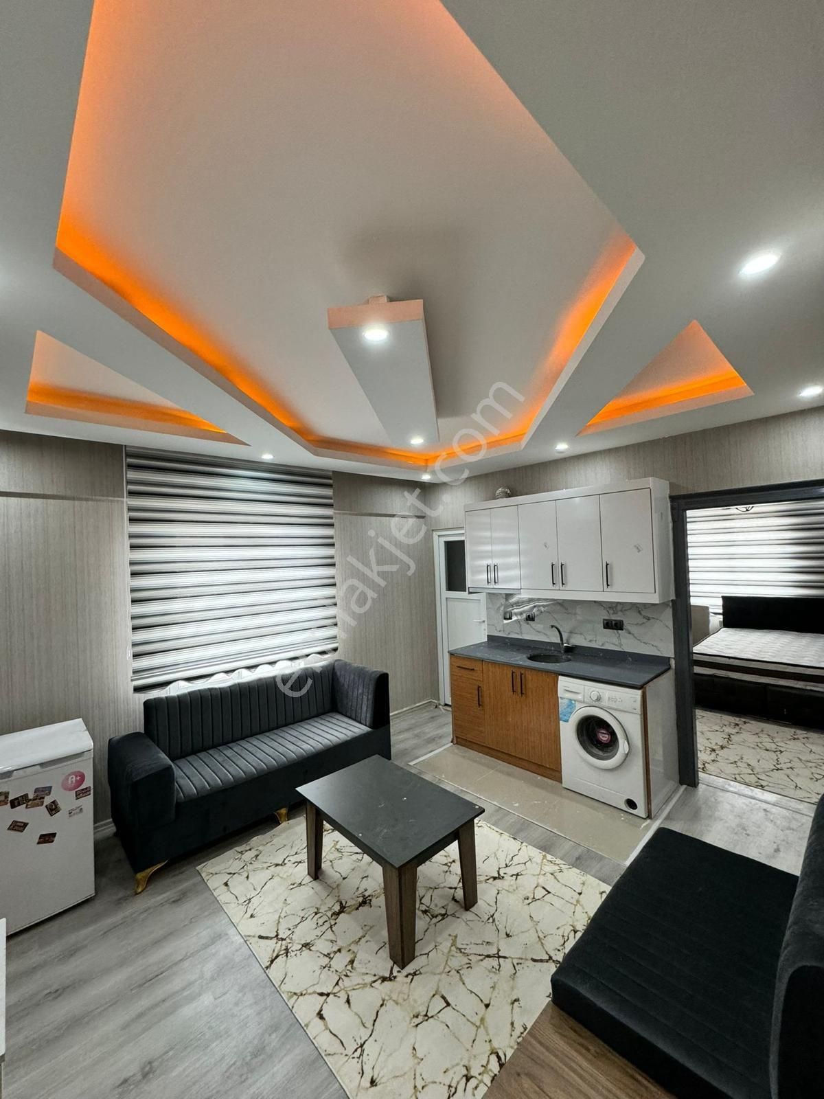 Yeditepede 1+1 Eşyalı Satılık Daire (yatırım İçin Kaçırma) Kiracılı Daire