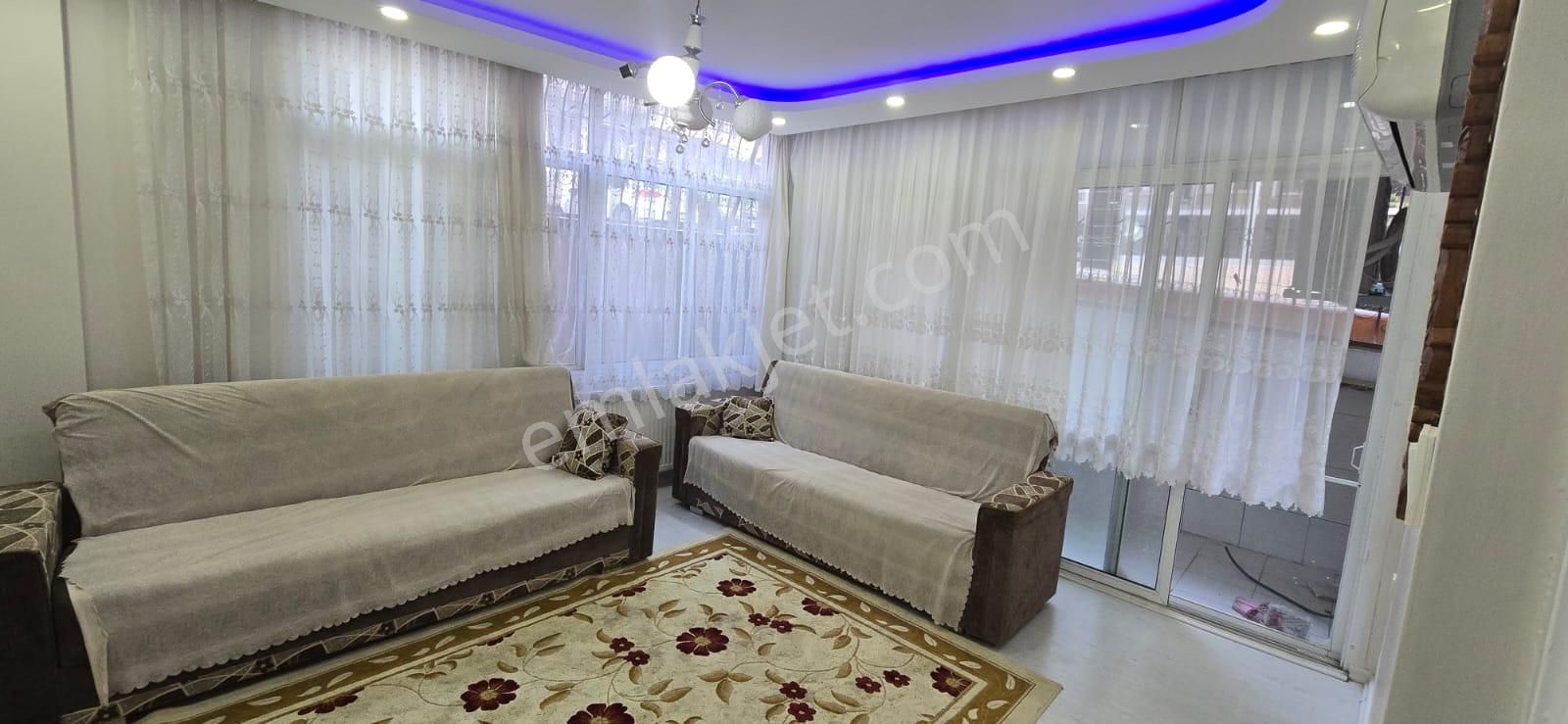 Balçovada Belediye Yakını Eşyalı Klimalı J.termalli 2+1 Kiralık Daire