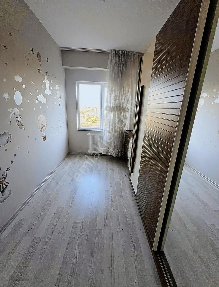 İsa Yılmaz'dan 2+1 Ters Dublex Site İçi Ful Eşyalı Mülkiyetli - Görsel 27