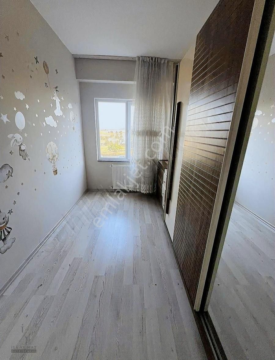 İsa Yılmaz'dan 2+1 Ters Dublex Site İçi Ful Eşyalı Mülkiyetli - Görsel 23