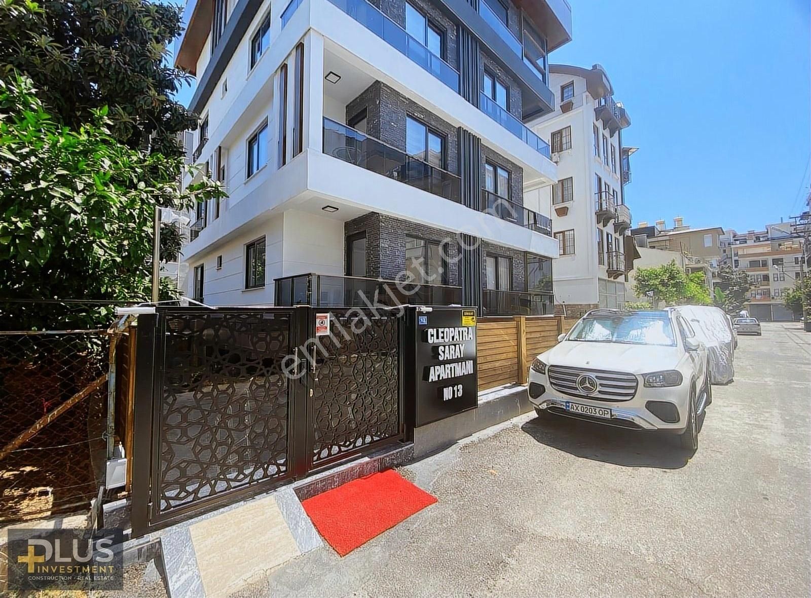 Cleopatra'da Denize 300 Metre Mesafede 1+1 Satılık Daire