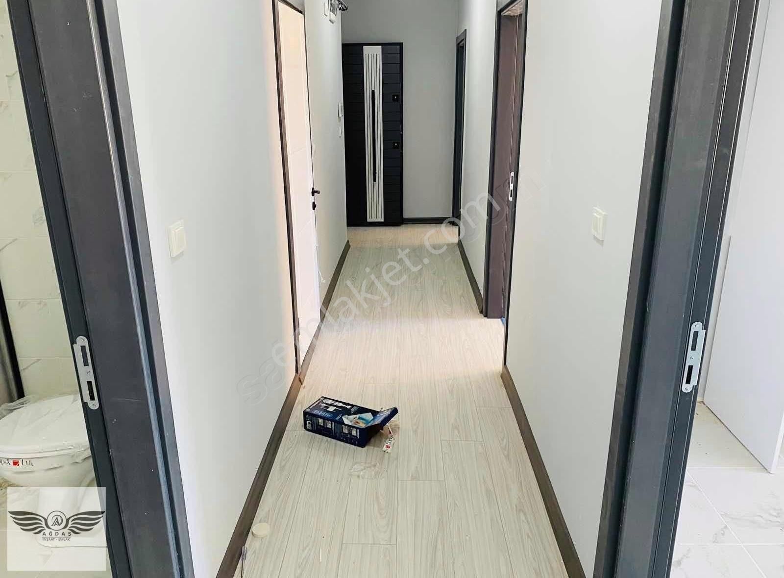 Merkezi Konum 2+1 Ara Kat Kiralık Daire