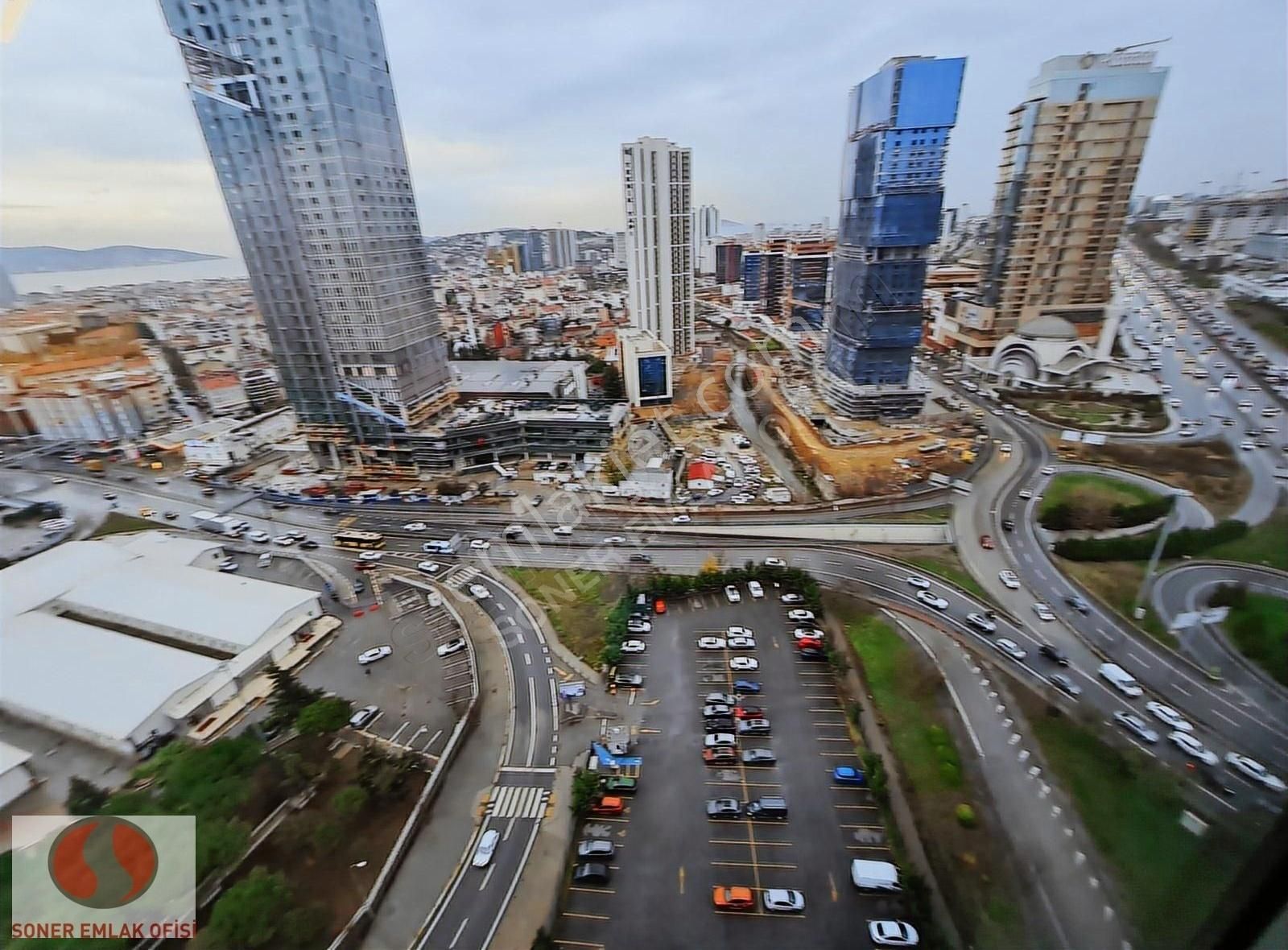 Kuriş Kule'de 16.kat Deniz Manzaralı Kiralık Lüks A+ Ofis - Görsel 18