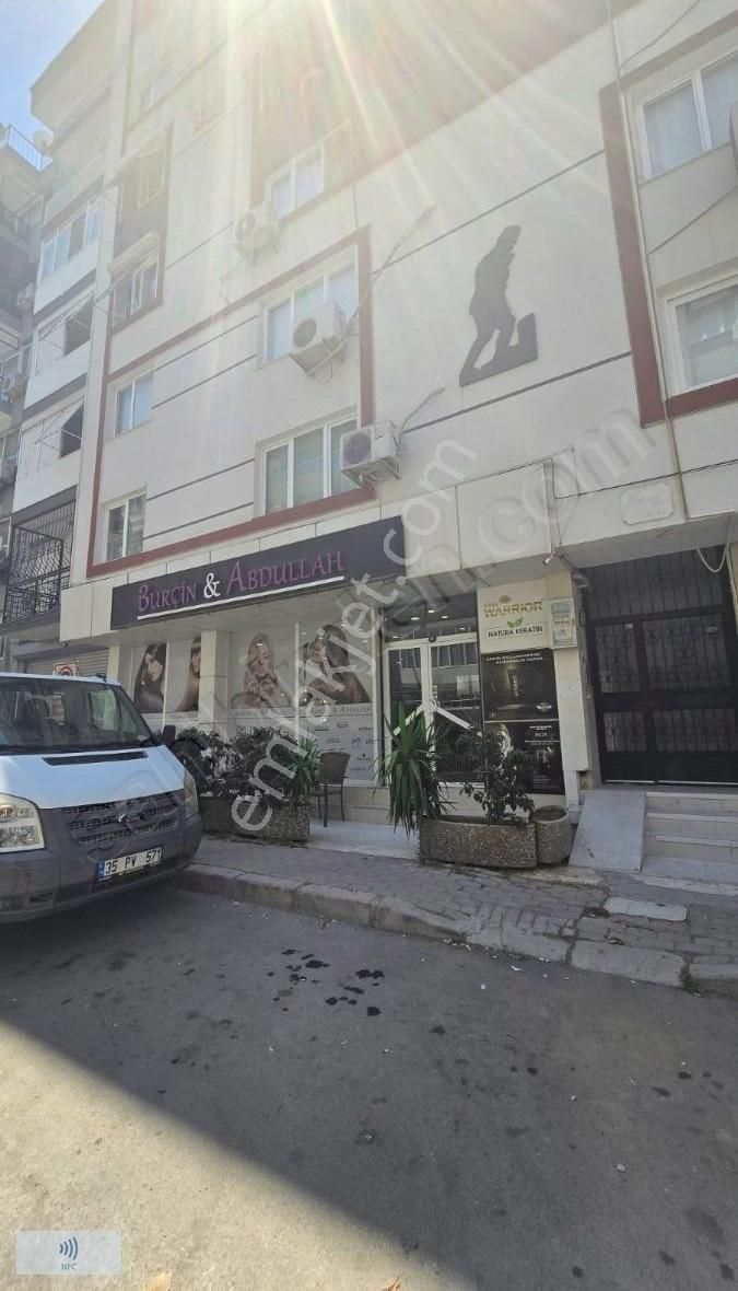 Muhteşem Lokasyonda Devren Kiralık Kuaför Salonu