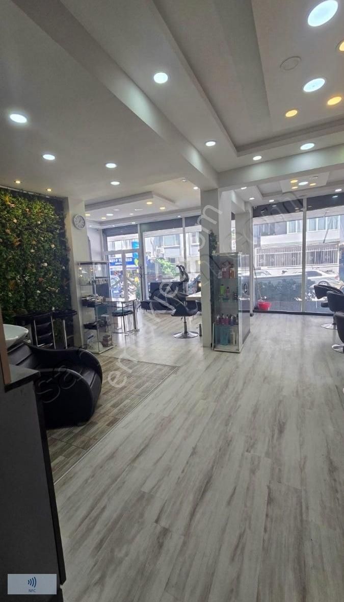 Muhteşem Lokasyonda Devren Kiralık Kuaför Salonu - Görsel 2