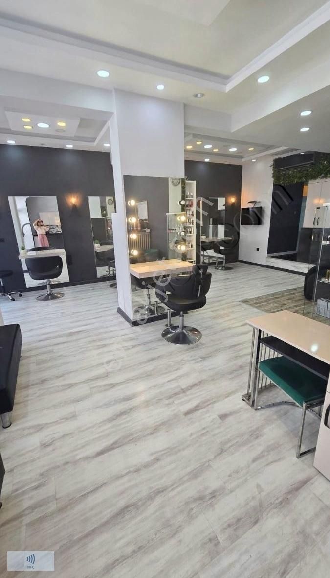 Muhteşem Lokasyonda Devren Kiralık Kuaför Salonu - Görsel 5