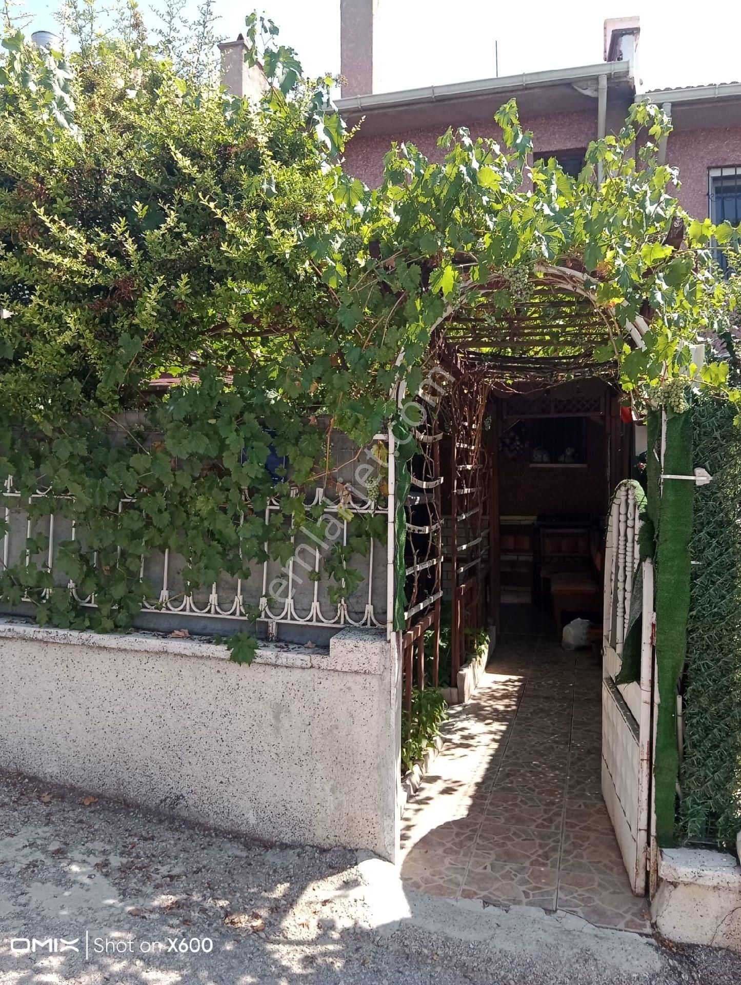 Batıkent Mustakıl Trıpleks Vılla