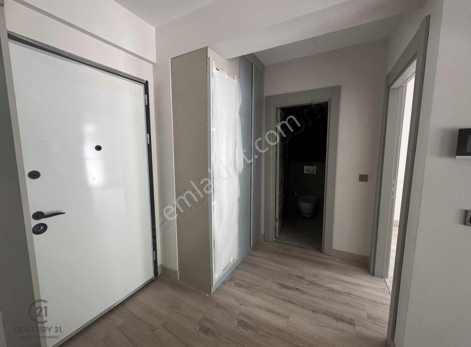 Seğmenler'de 1+1 Boş Kiralık 0 Daire