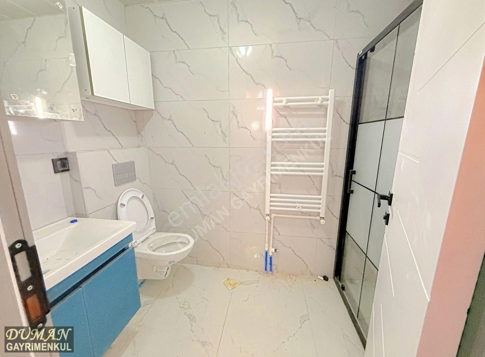 Menderes'te Köşe Başı Sıfır Şık Tasarımlı Yüksek Kredili Daire