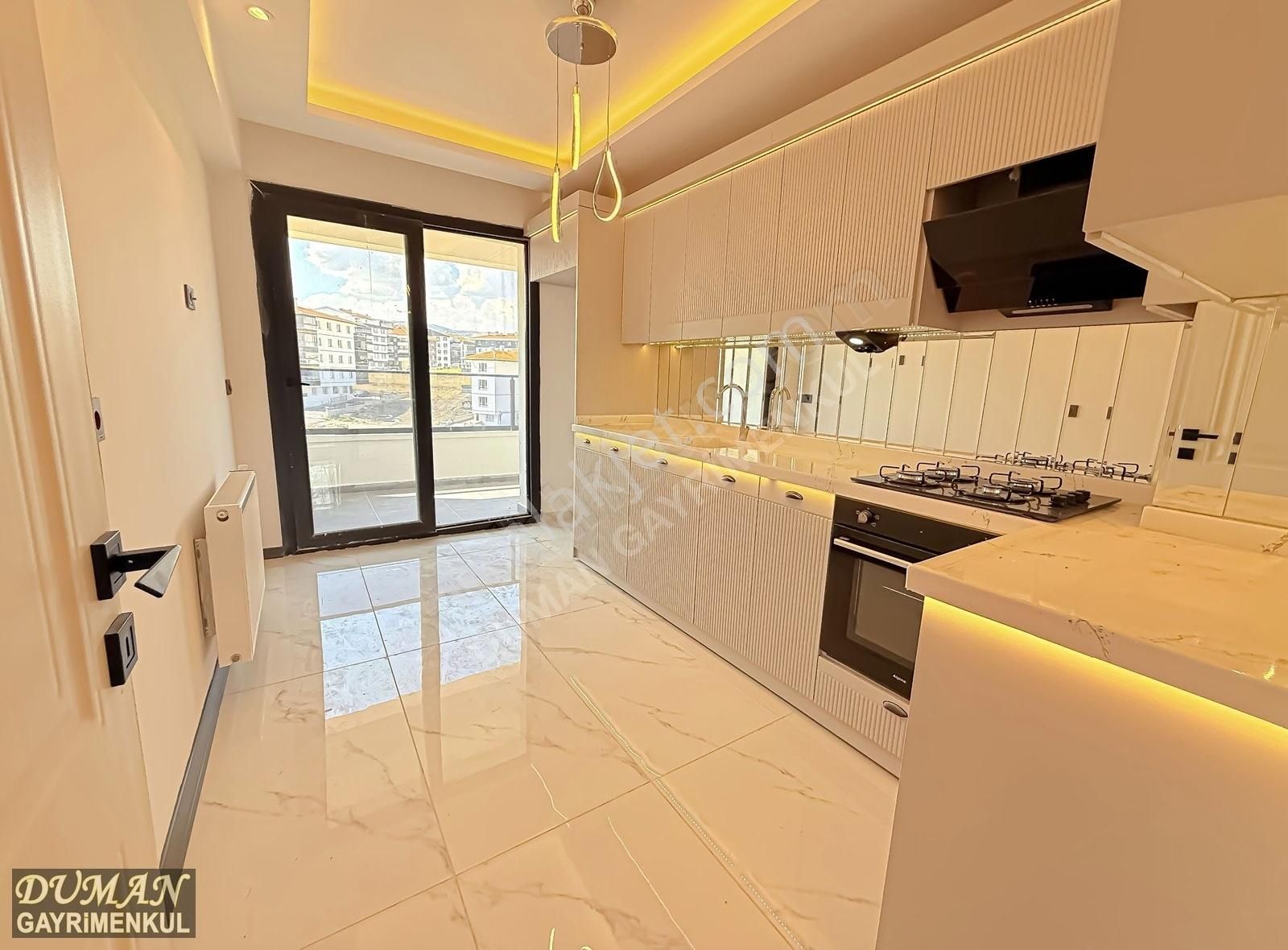 Site İçerisin'de Manzaralı 5.arakat Yapılı Satılık 2+1 Daire