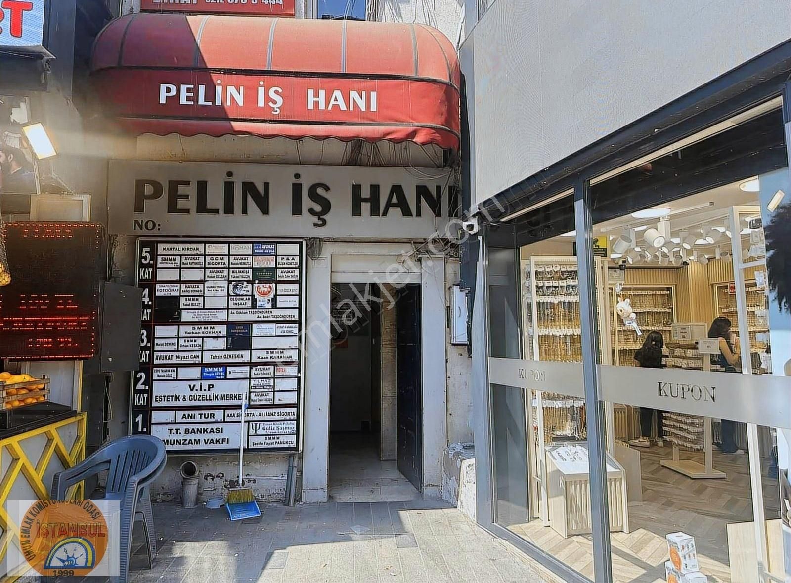 Pelin İş Hanında Cadde Üzeri Satılık Bakımlı 2.kat Büro&ofis