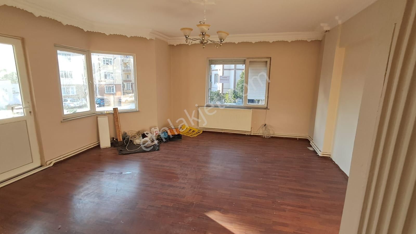 Ekşioğlu 'dan Tekirdağ Süleymanpaşa 100 Yıl Mahallesinde Kiralık Daire 3+1