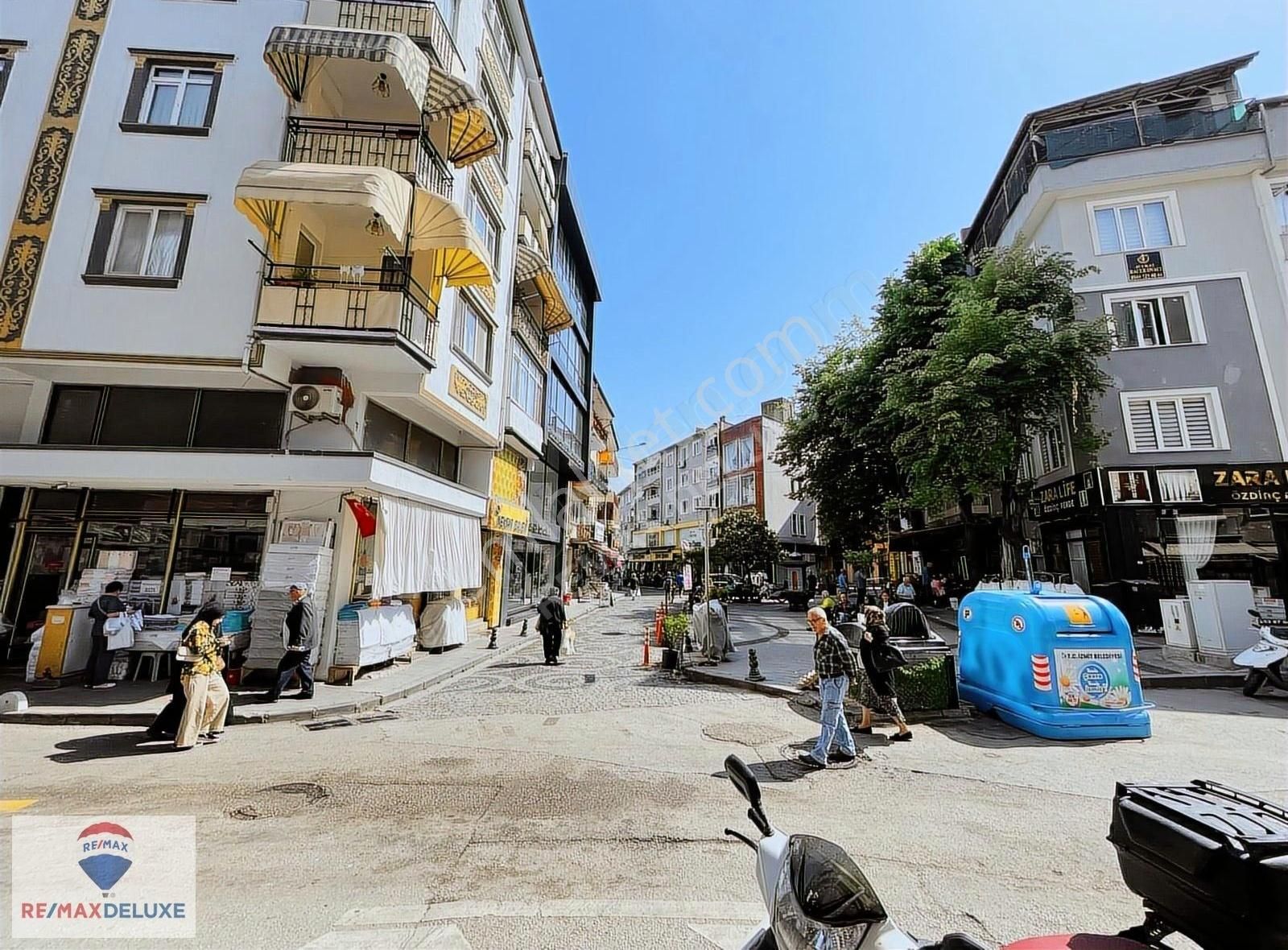 İkizliçeşme'de Cadde Üzeri Satılık Dükkan & İşyeri - Görsel 9