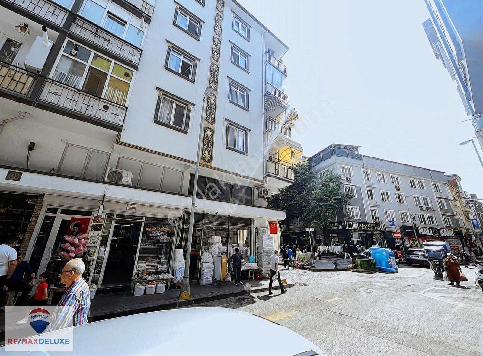 İkizliçeşme'de Cadde Üzeri Satılık Dükkan & İşyeri - Görsel 6