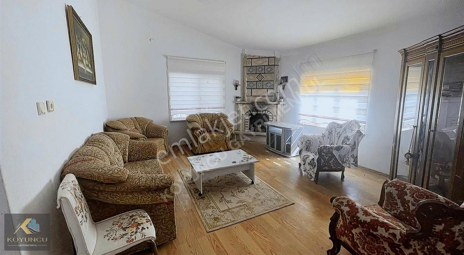 Koyuncu Gyrm-yeniçiftlik'de Deniz Tarafı 4. Ev 12 Odalı Konak - Görsel 10