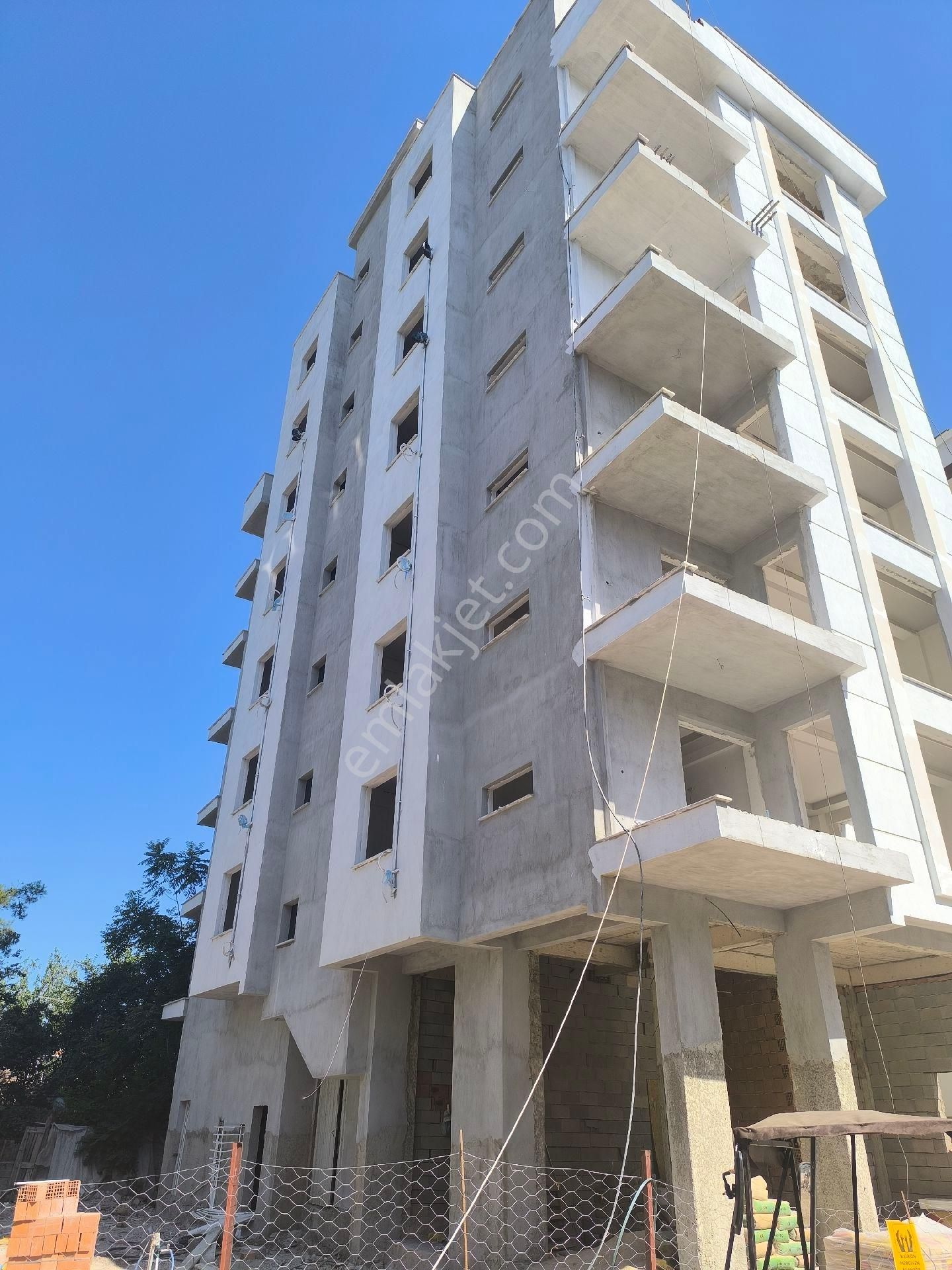 Antalya Kumluca Satilik 1+1 Eski Camii Mahallesinde