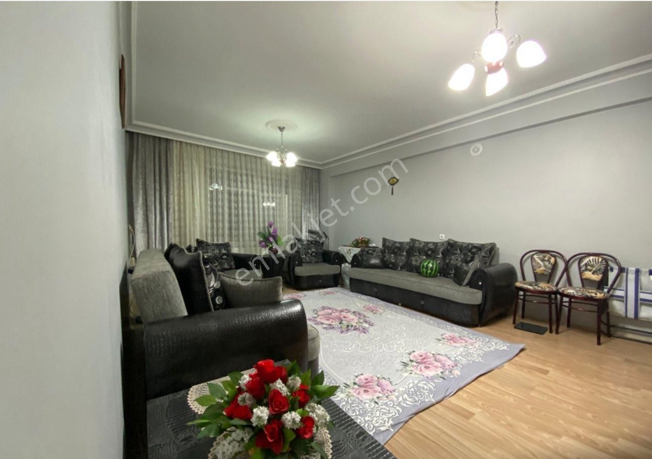 Sahibinden Satılık Bakımlı Ve Geniş Daire