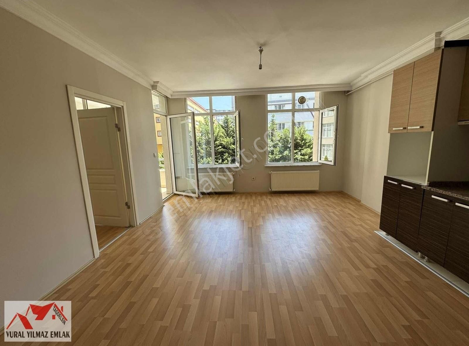 Kiralık Siteiçi Daire 2.kat 1+1 Taşdelen Merkezde