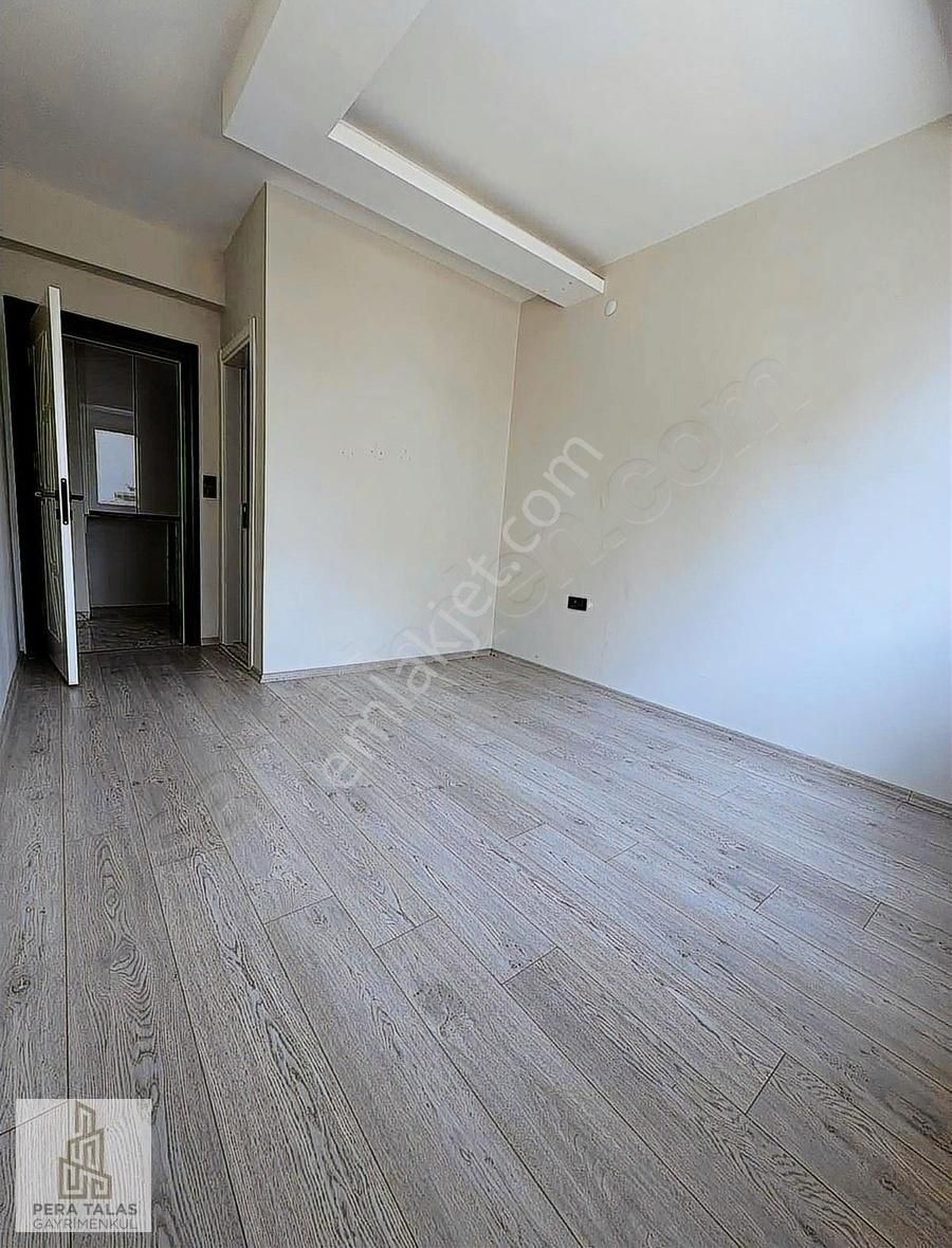 Erkilette 3+1 Yapılı Düşük Katlı Kiralık Daire !
