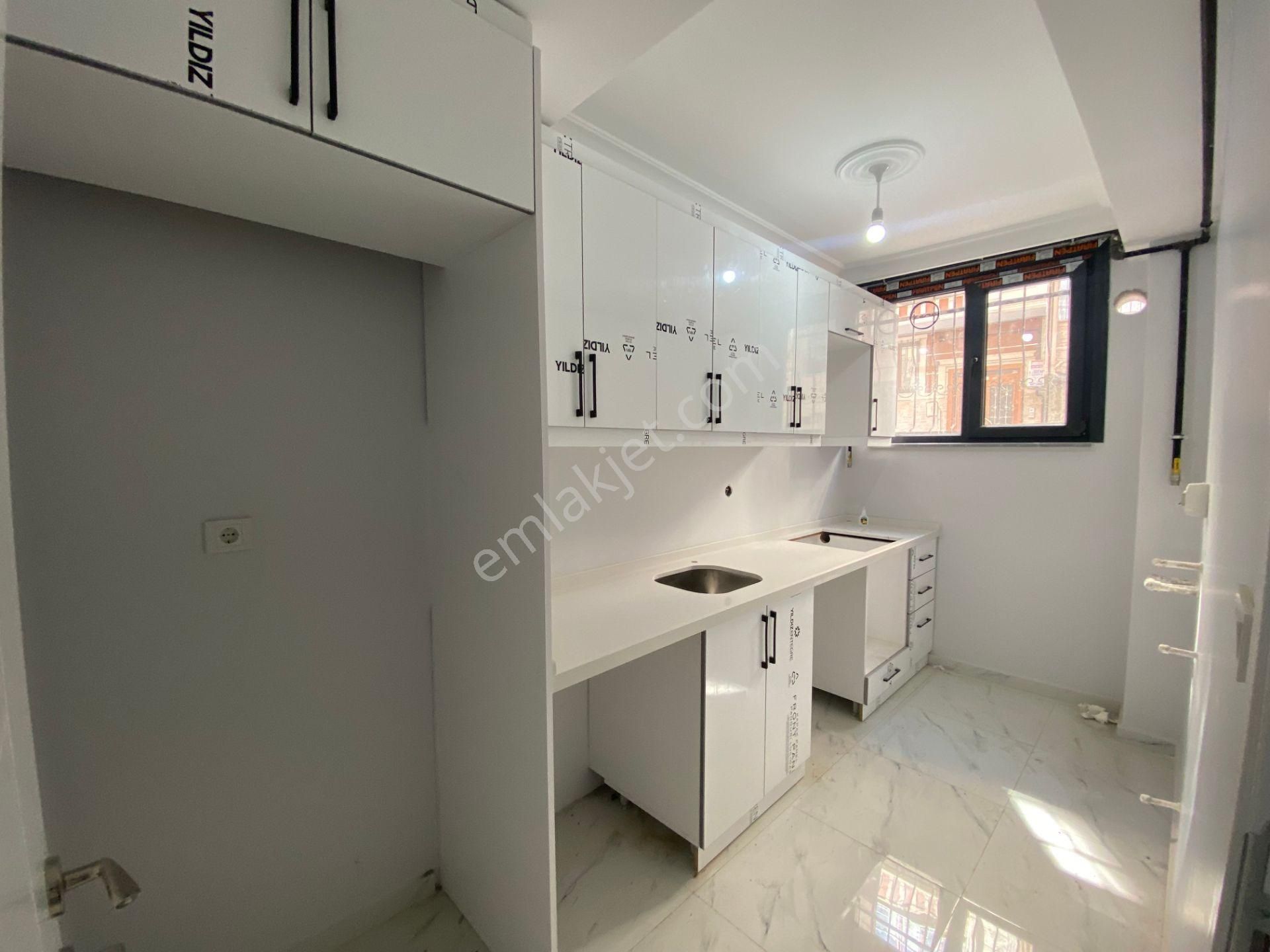 Avrupa Emlak Tan Esenler Fatih Mah 84m² 2+1 Bahçe Kat,sıfır Bina,tek Daire Üzerine,satılık Daie