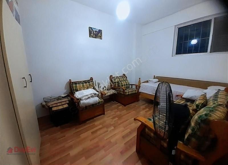 Bağcılar Yıldıztepe Mah.2+1 Bodrum Kat Satılık Daire - Görsel 6