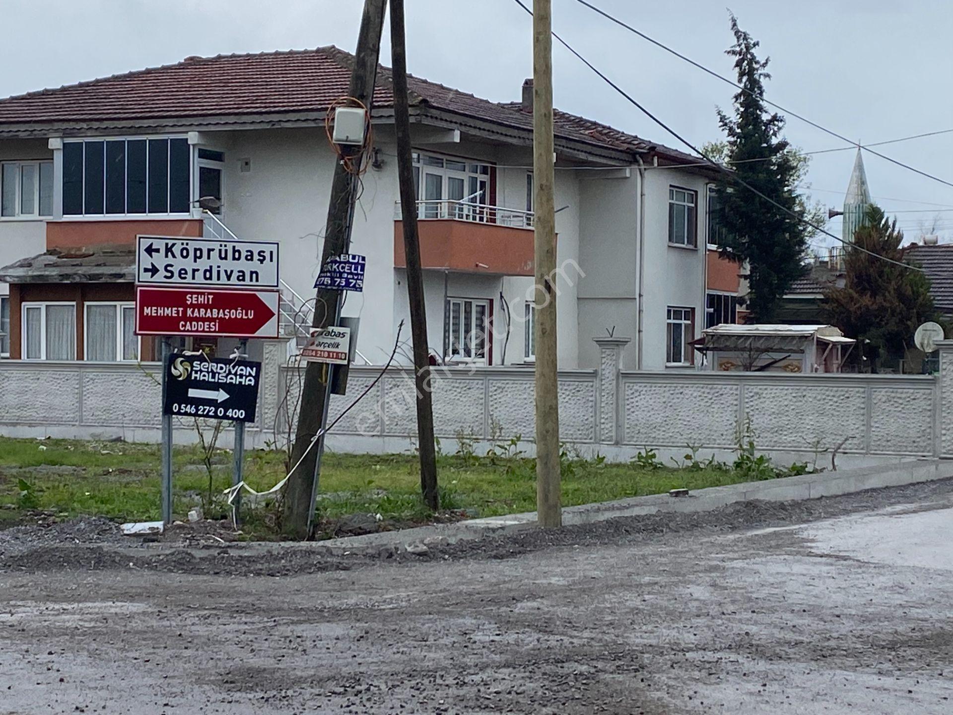 Serdivan Villalar Bölgesinde 630 M2 İmarlı Köşe Arsa - Görsel 4