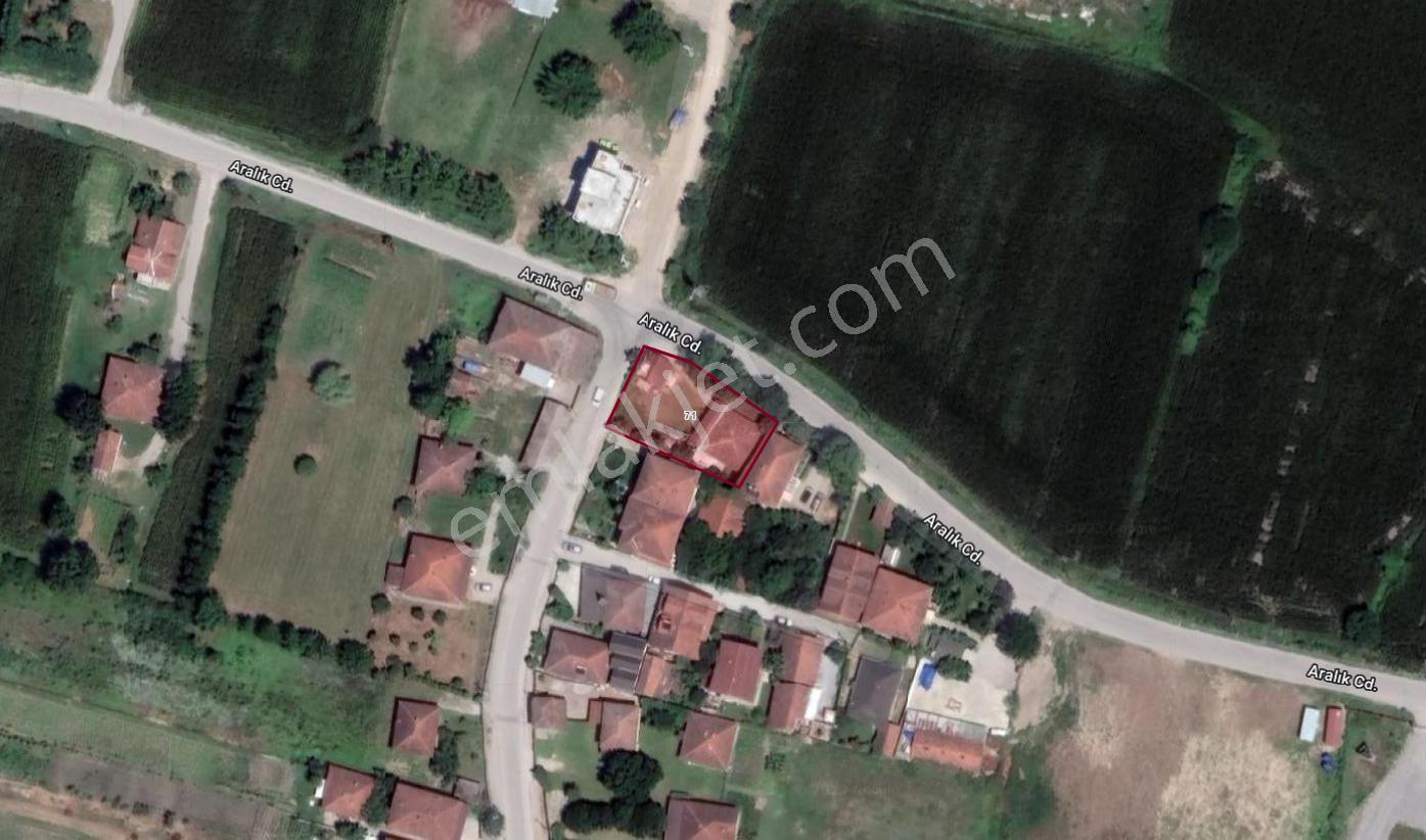 Serdivan Villalar Bölgesinde 630 M2 İmarlı Köşe Arsa - Görsel 2
