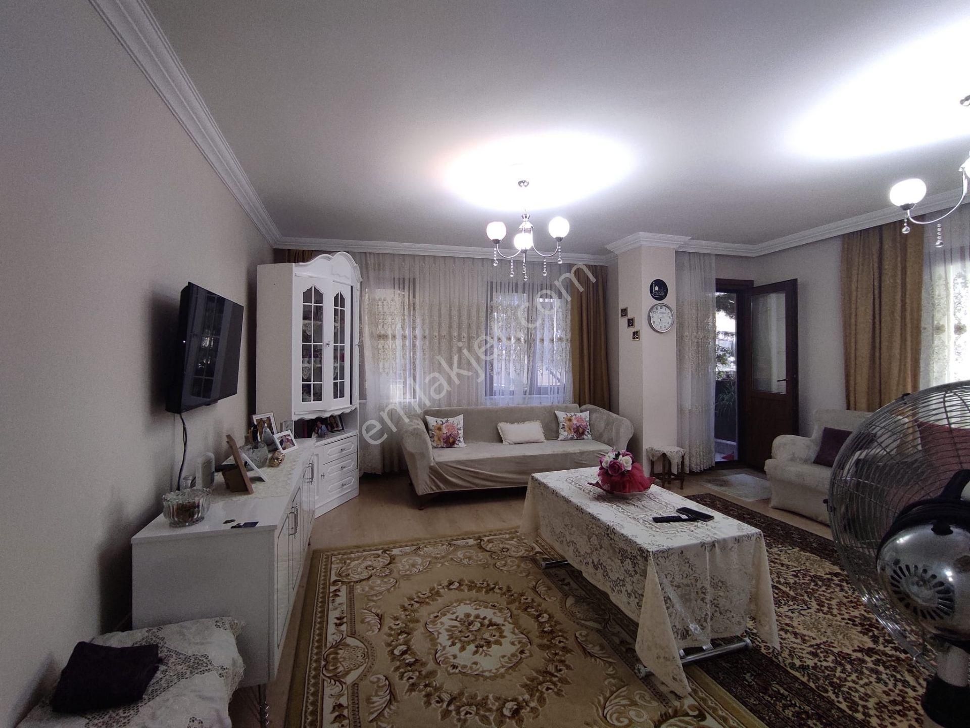 Villa Tadında 3 Katlı Tripleks 5+1 Satılık Ferah Daire - Görsel 4