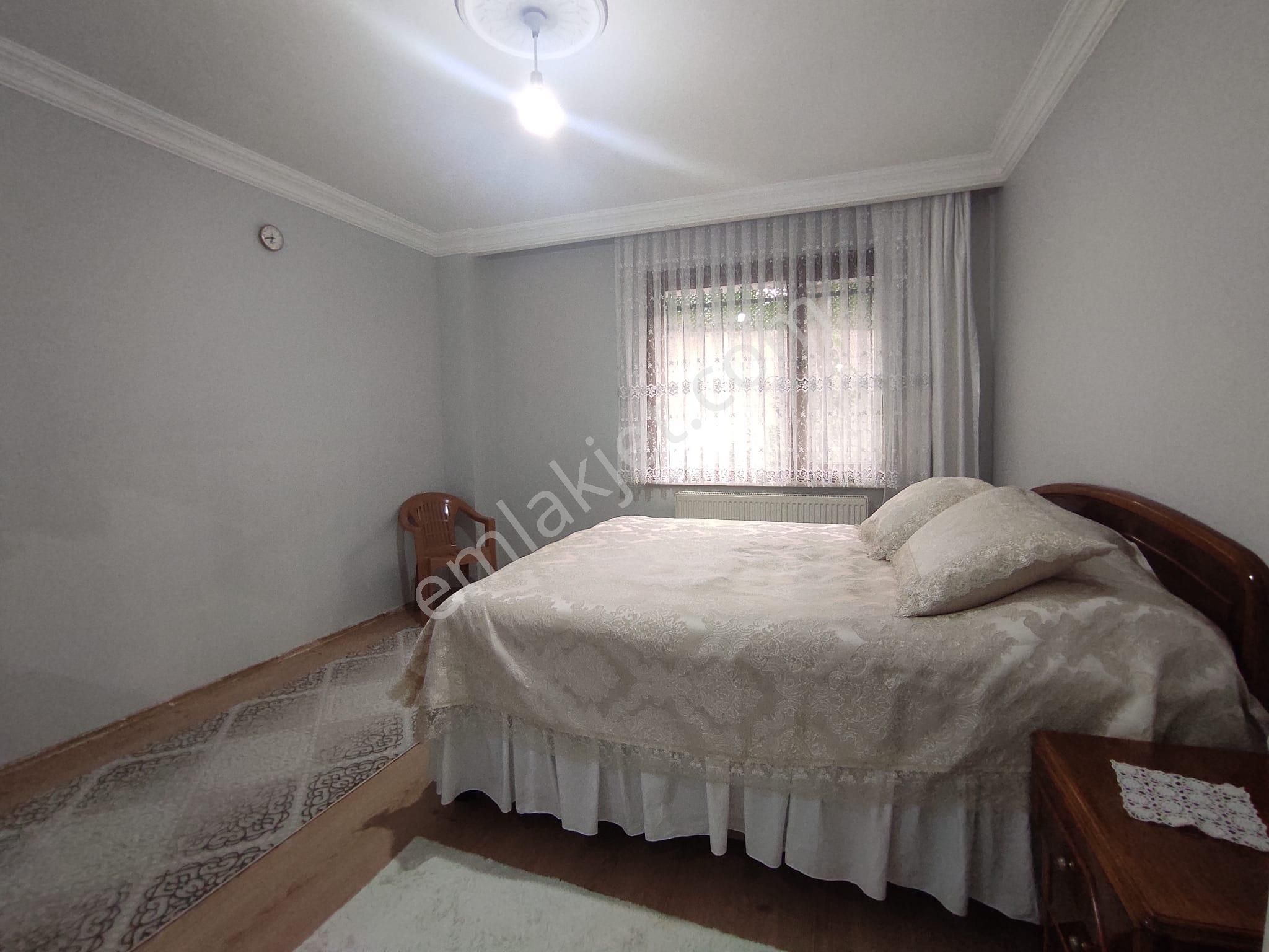 Villa Tadında 3 Katlı Tripleks 5+1 Satılık Ferah Daire - Görsel 16