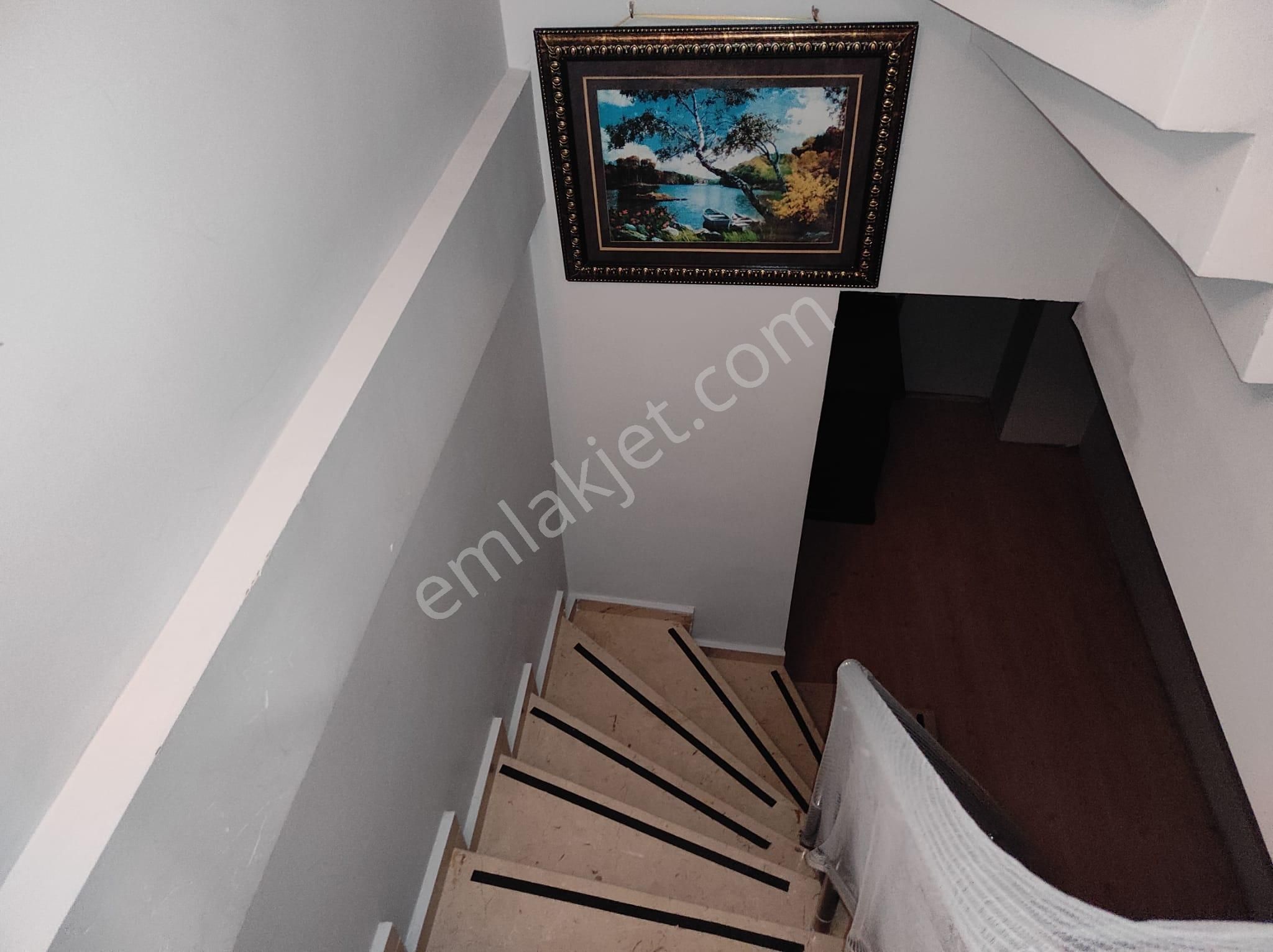 Villa Tadında 3 Katlı Tripleks 5+1 Satılık Ferah Daire - Görsel 27