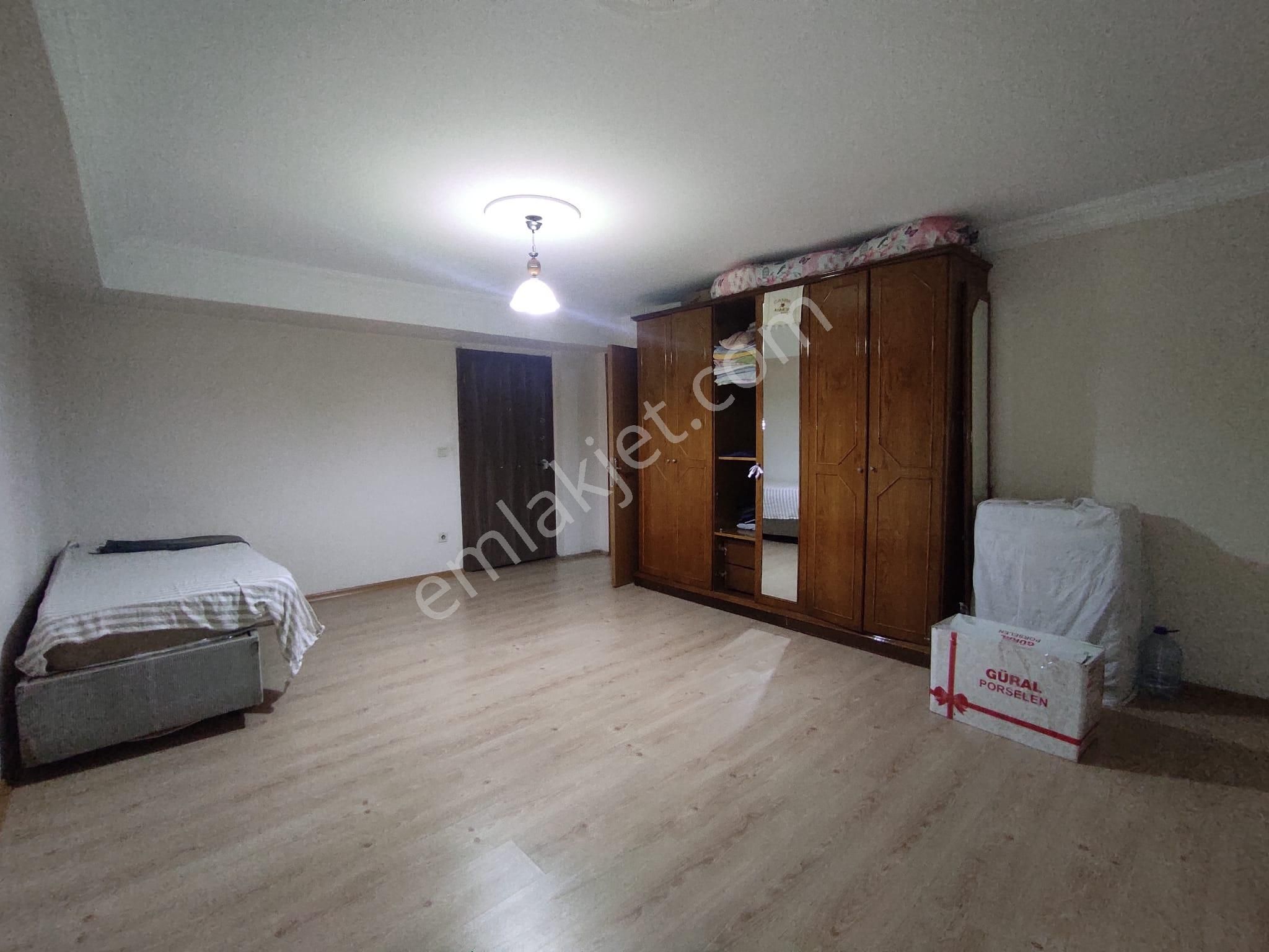 Villa Tadında 3 Katlı Tripleks 5+1 Satılık Ferah Daire - Görsel 33