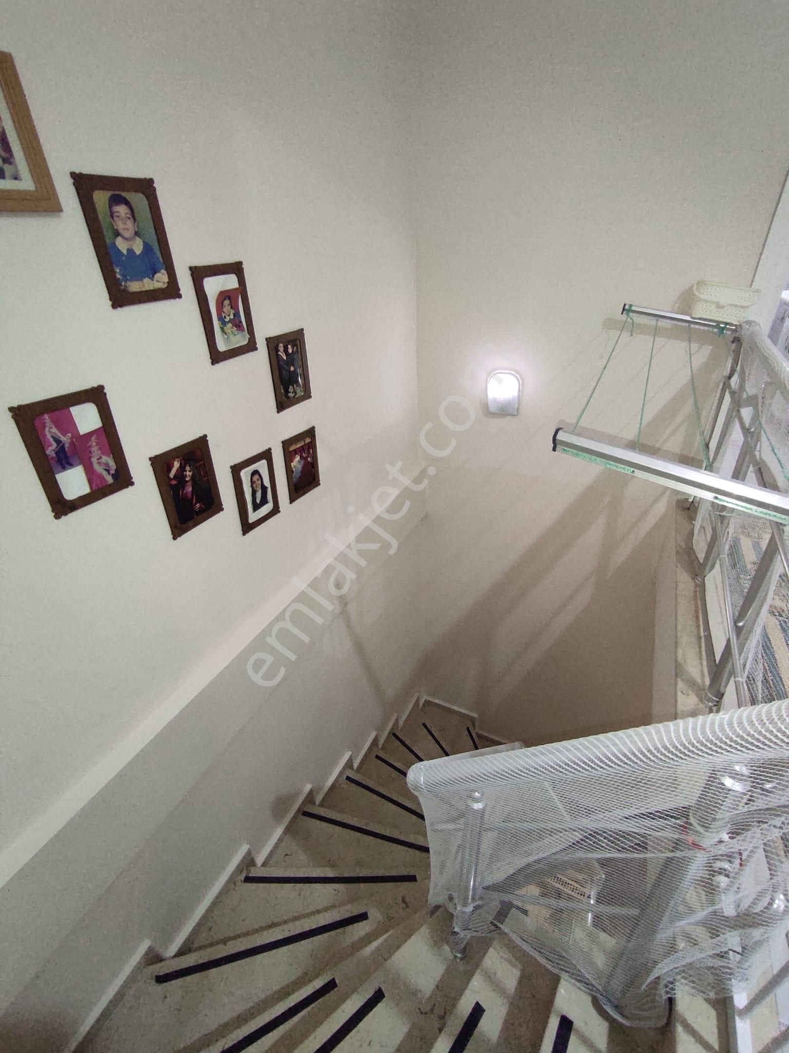 Villa Tadında 3 Katlı Tripleks 5+1 Satılık Ferah Daire - Görsel 14