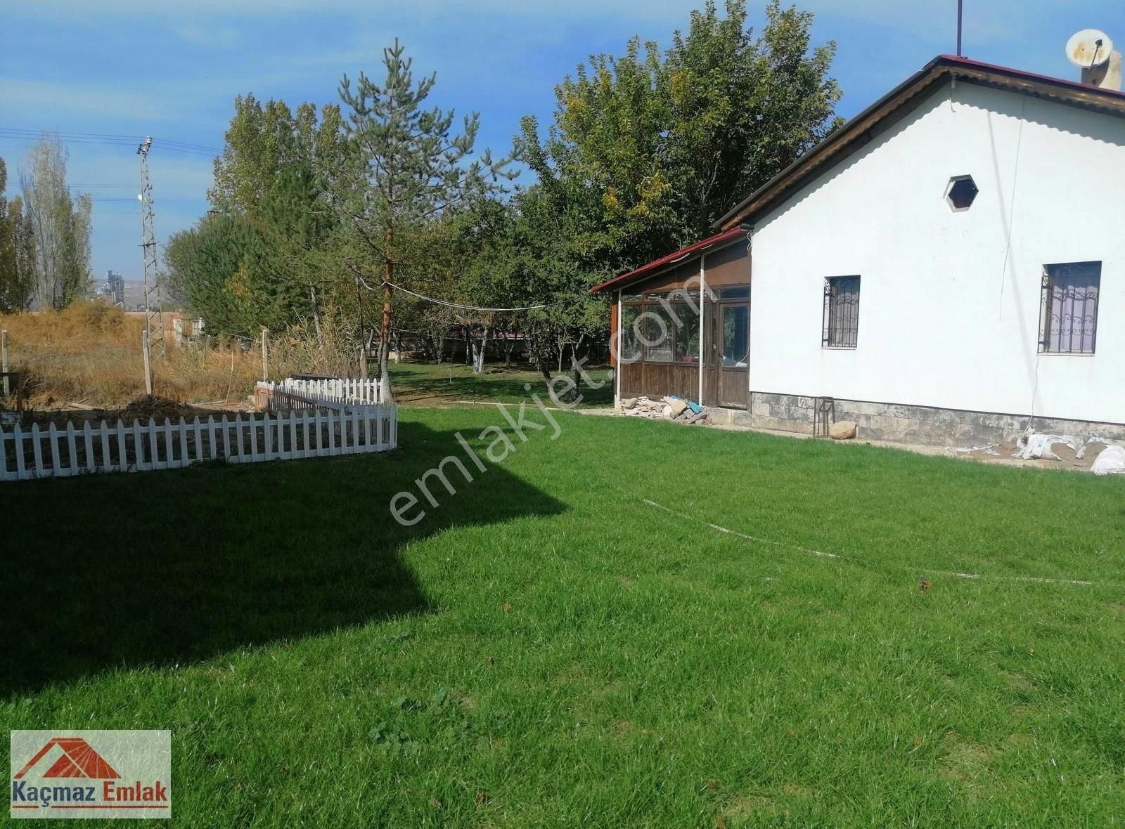 Sivas Satılık Arsa Karşıyaka'da 6 Villa Alanı Ana Yola Cepheli