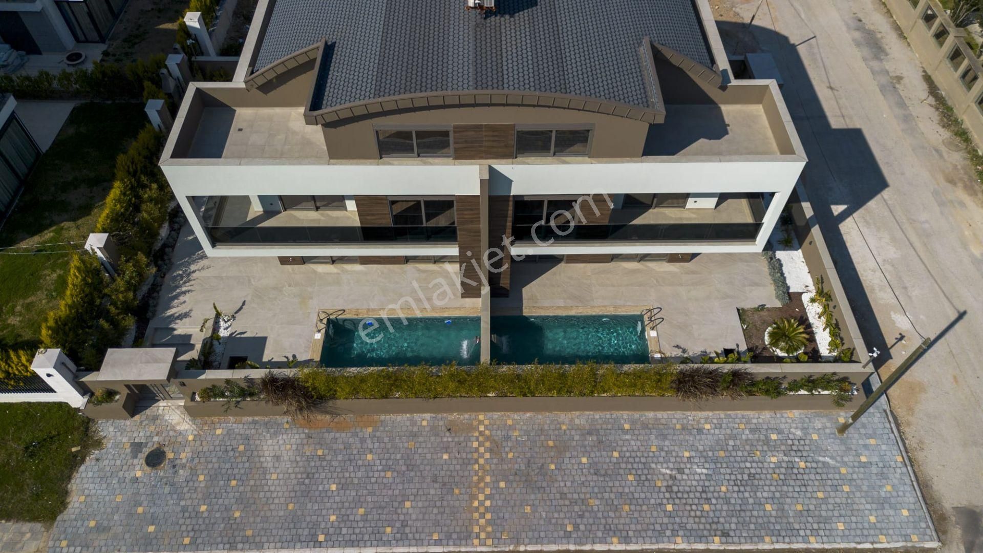 Denize, Plajlara 3 Dakika, Havuzlu Ultra Lüks 4+1 Villa - Görsel 19