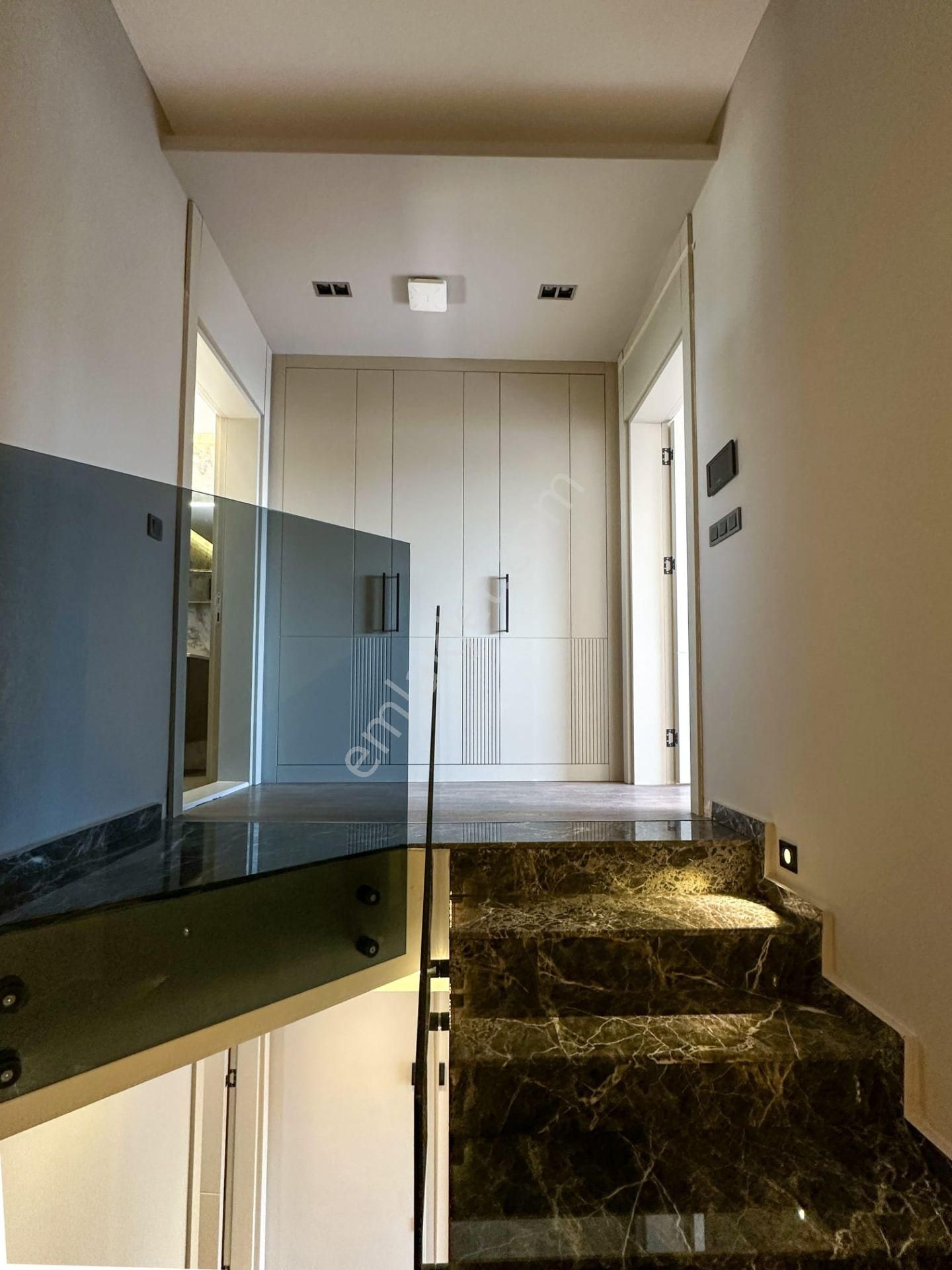 Denize, Plajlara 3 Dakika, Havuzlu Ultra Lüks 4+1 Villa - Görsel 14