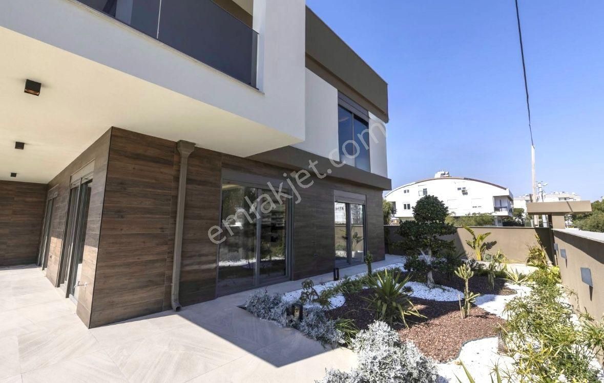 Denize, Plajlara 3 Dakika, Havuzlu Ultra Lüks 4+1 Villa - Görsel 18