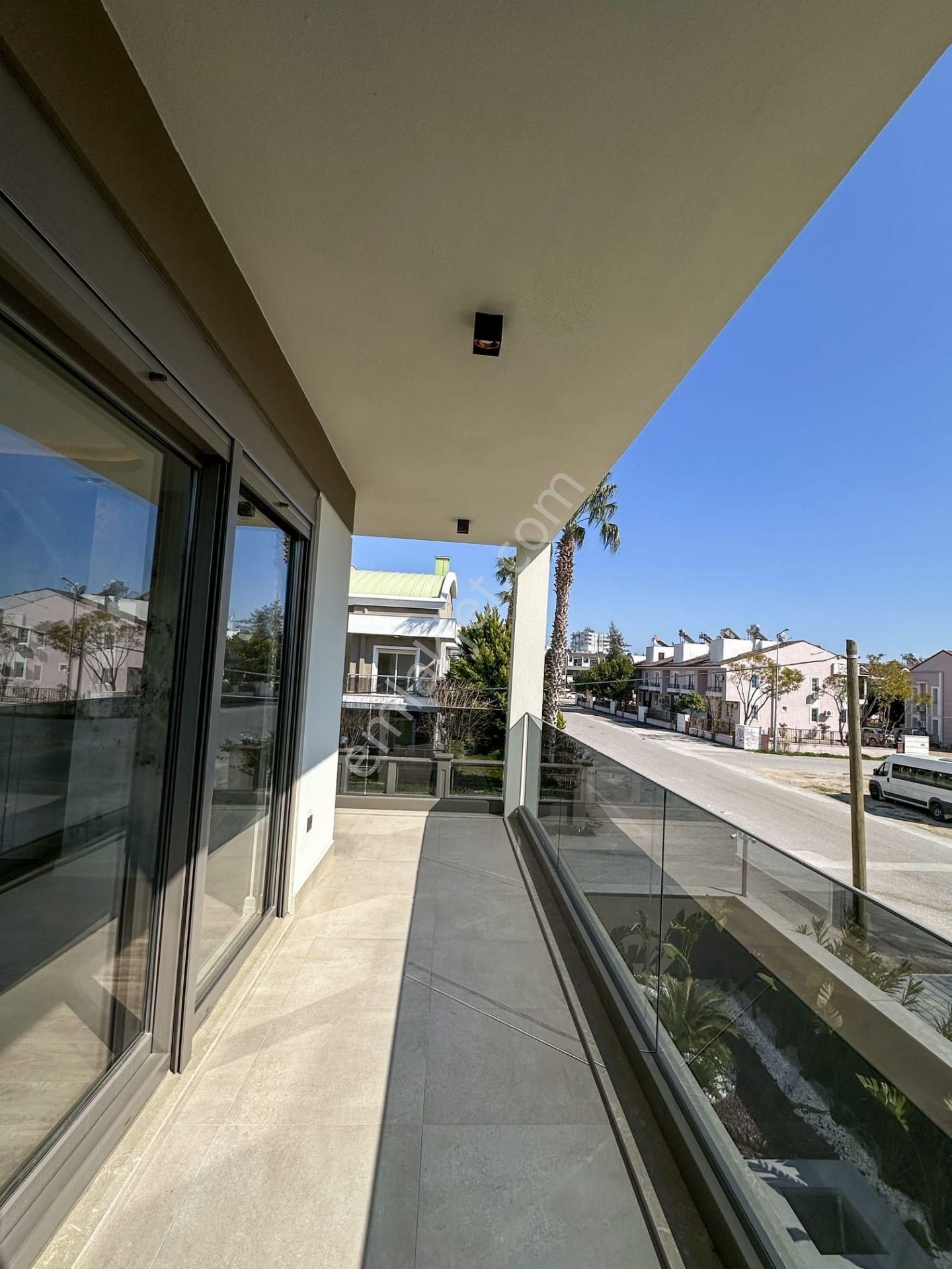 Denize, Plajlara 3 Dakika, Havuzlu Ultra Lüks 4+1 Villa - Görsel 15