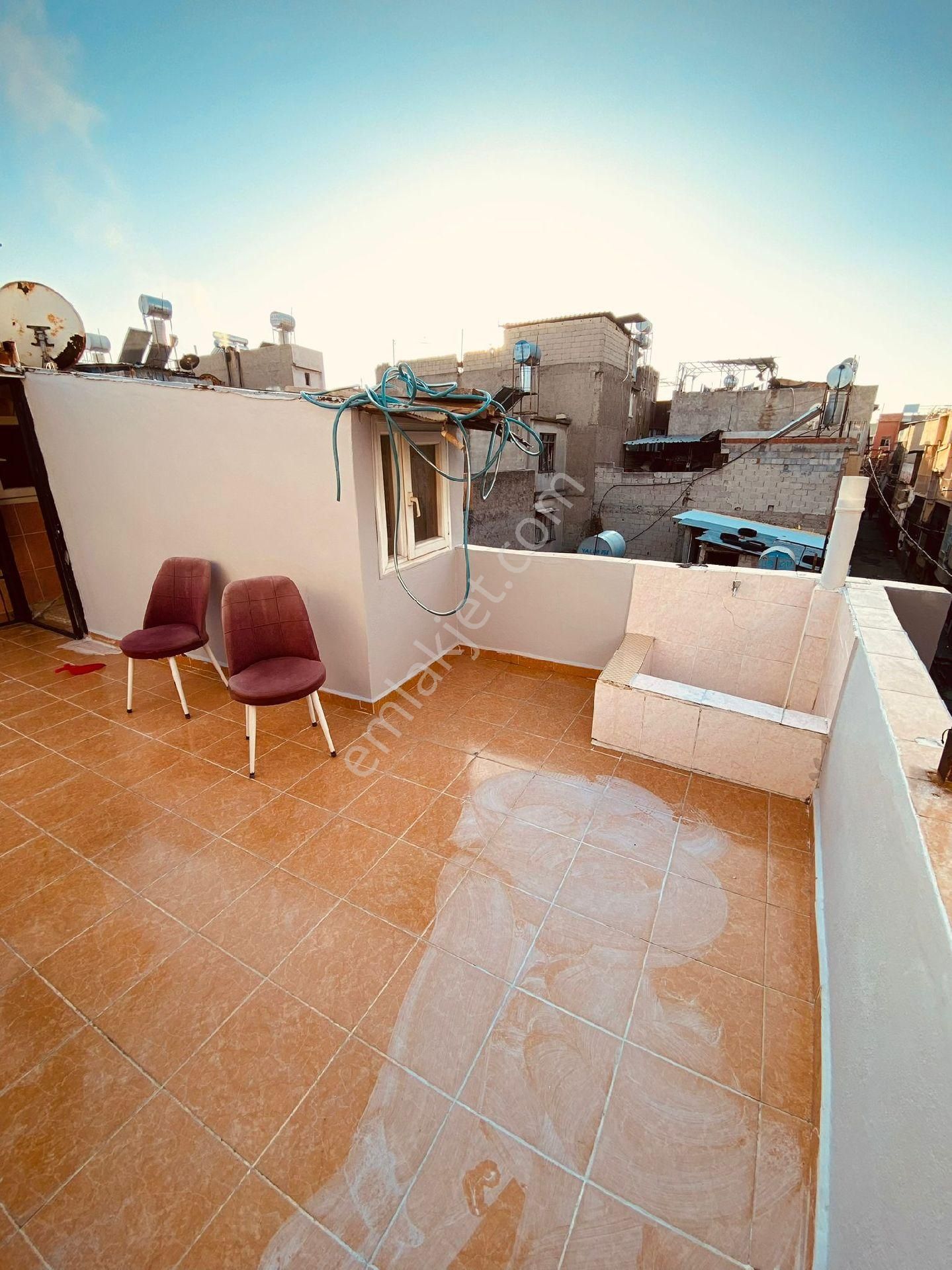 Yeni Bey'de Köşe Başı 2,5 Katlı Müstakil - Görsel 12